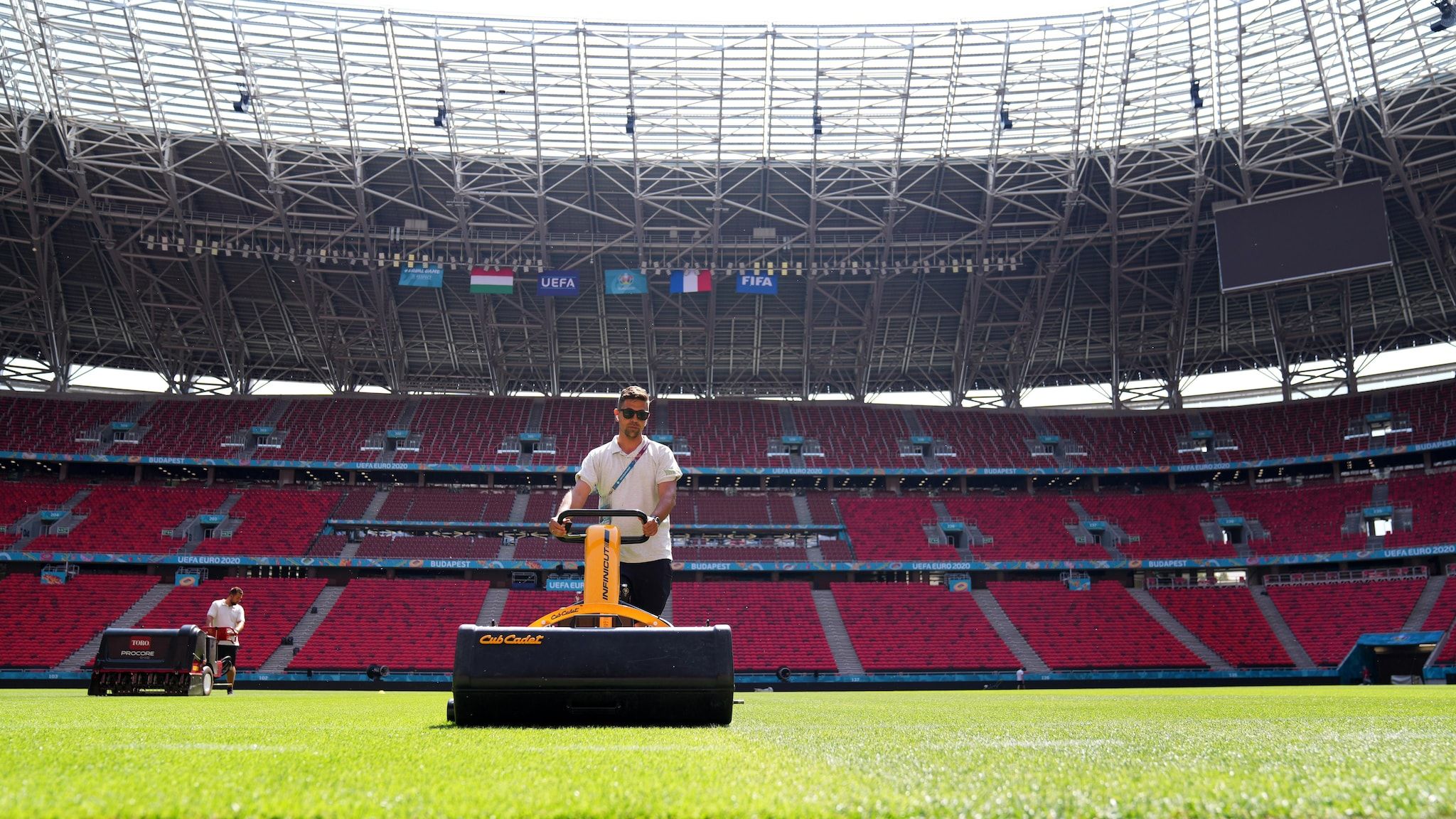 2048x1152 Pitch Perfect Puskás Aréna. UEFA Europa League 2022 23