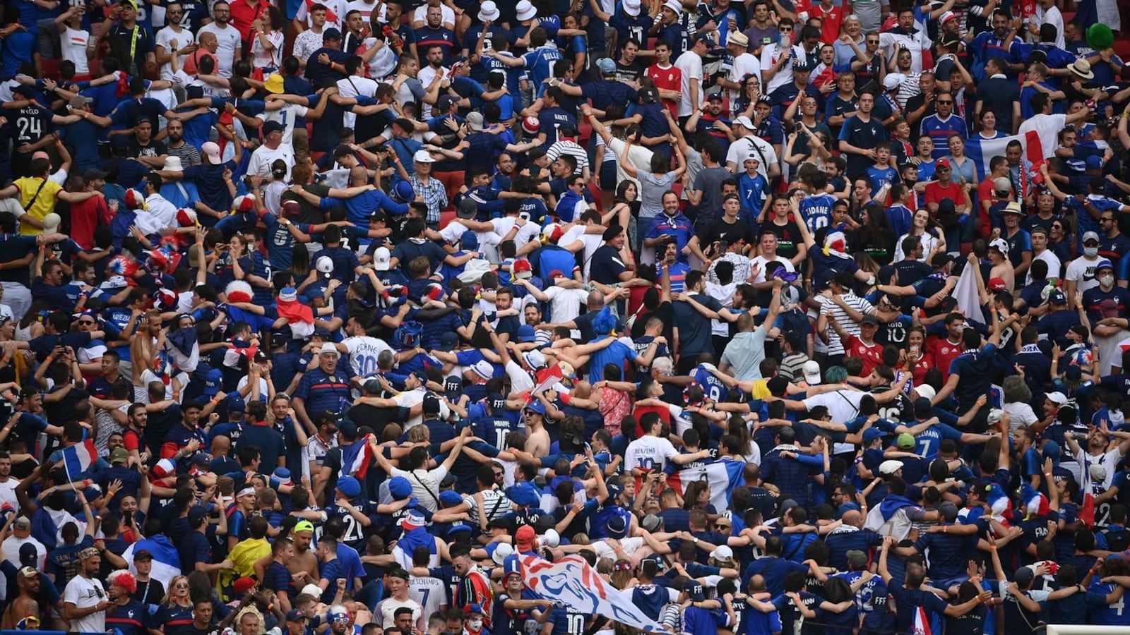 1600x900 France held by Hungary at packed Puskas Arena