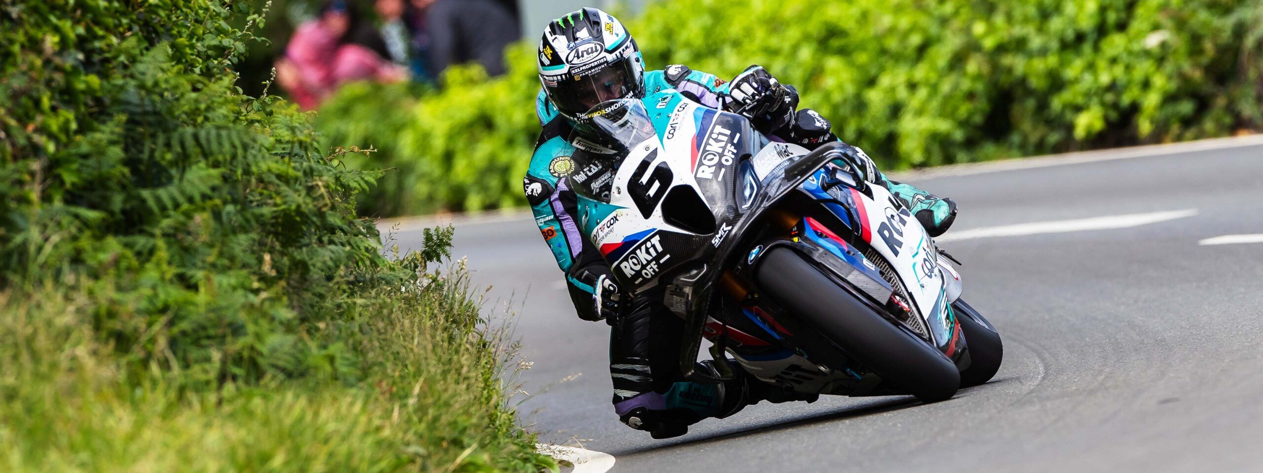 2560x960 Michael Dunlop Tops The Leaderboard In Final TT 2025 Qualifying Session Grip & Eazi Guard