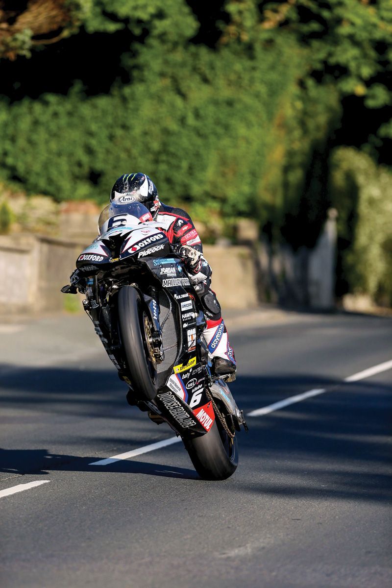 800x1200 Michael Dunlop, Glen Vine, TT 2016 : Duke Video