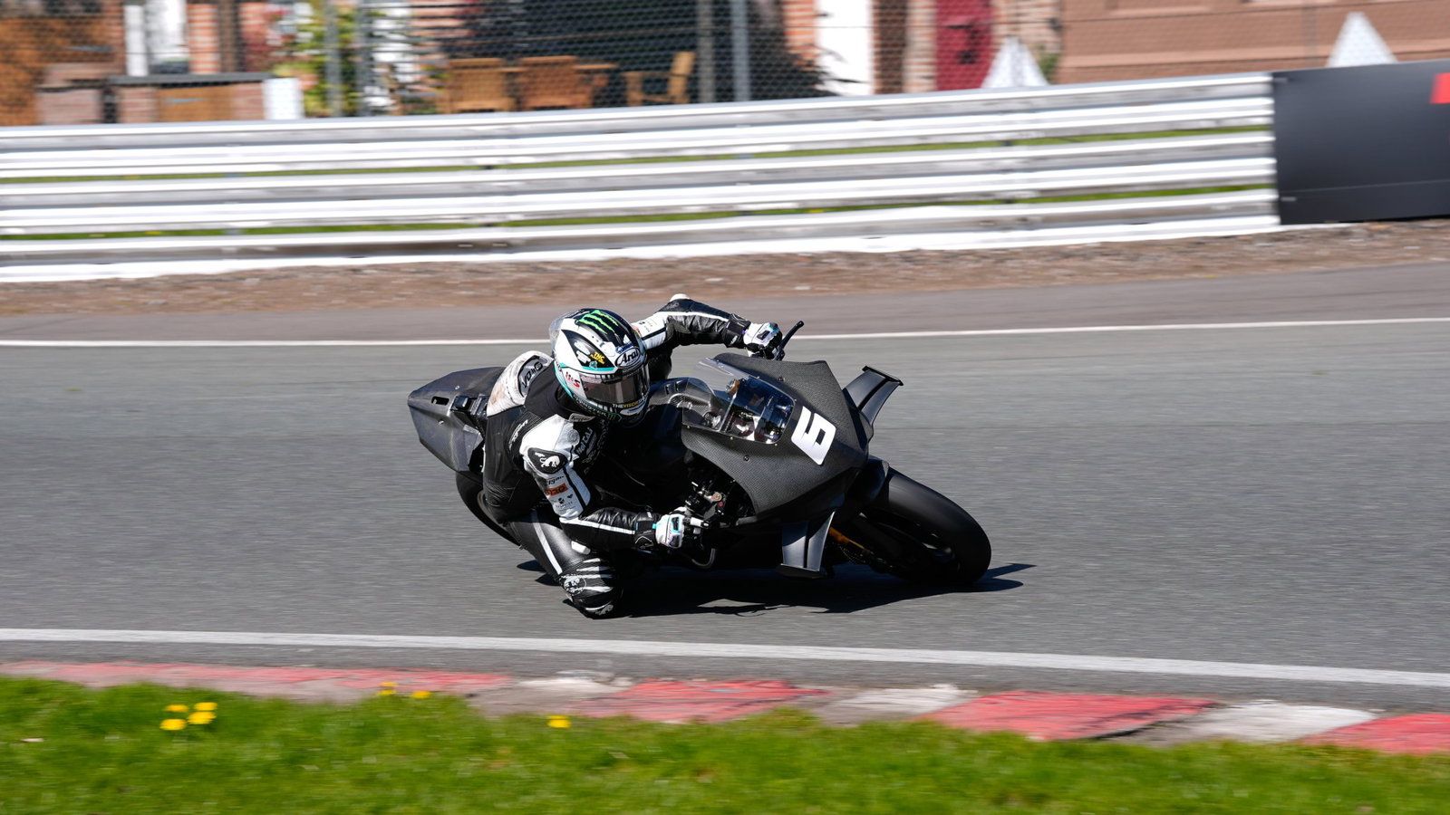 1600x900 Michael Dunlop “a bit behind the times” with TT preparation on Ducati Superbike
