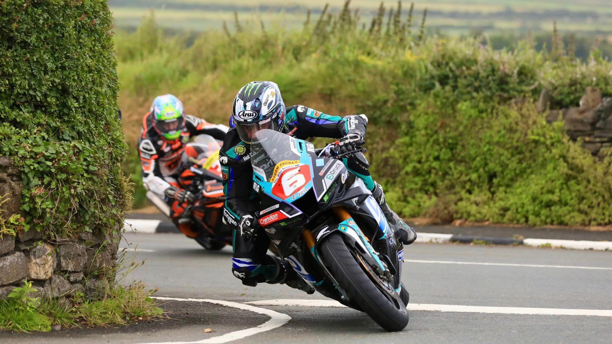 2048x1152 Michael Dunlop takes victory in opening Southern 100 race