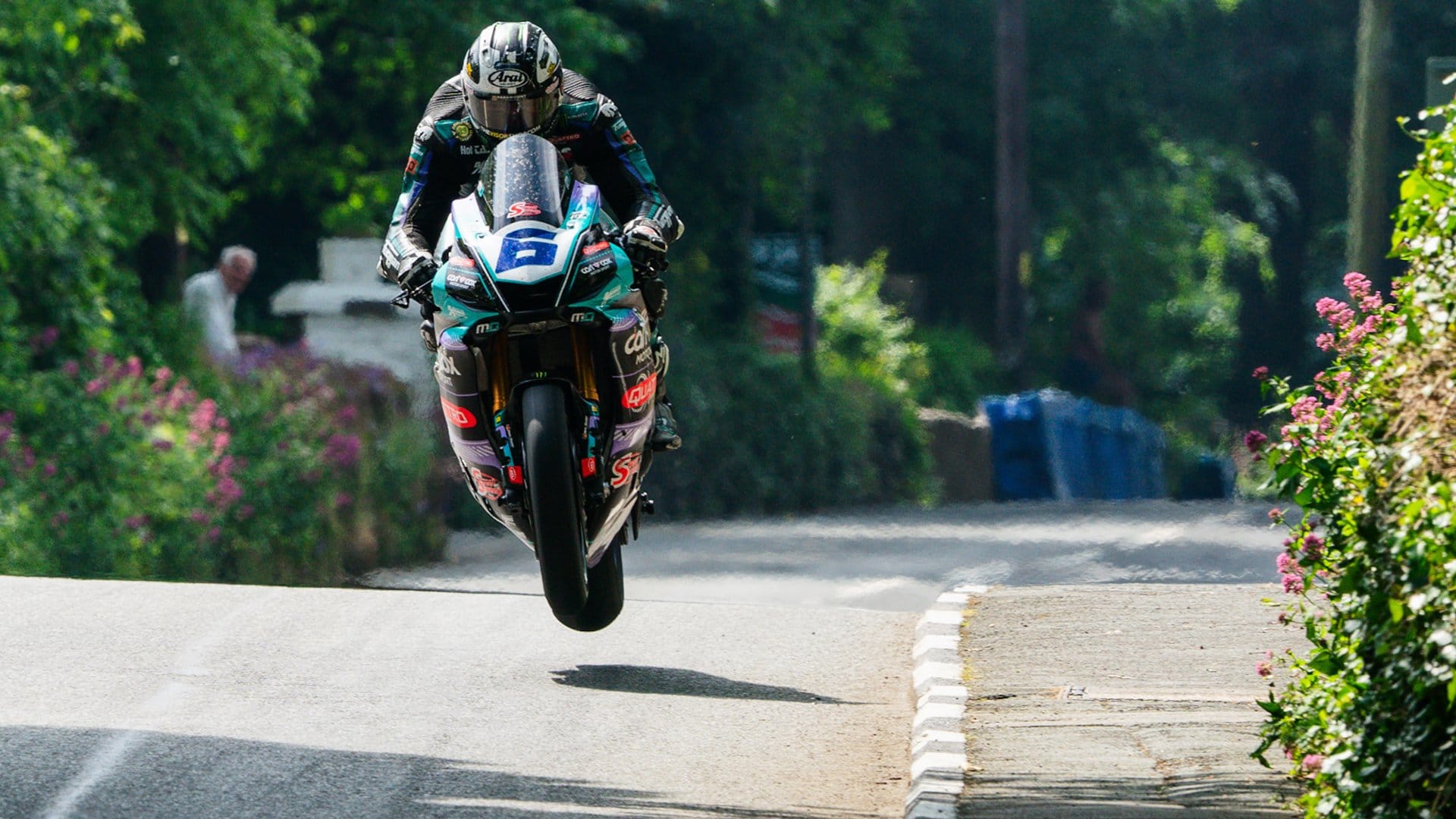 1920x1080 Dunlop's Come From Behind Win Makes Isle Of Man TT History