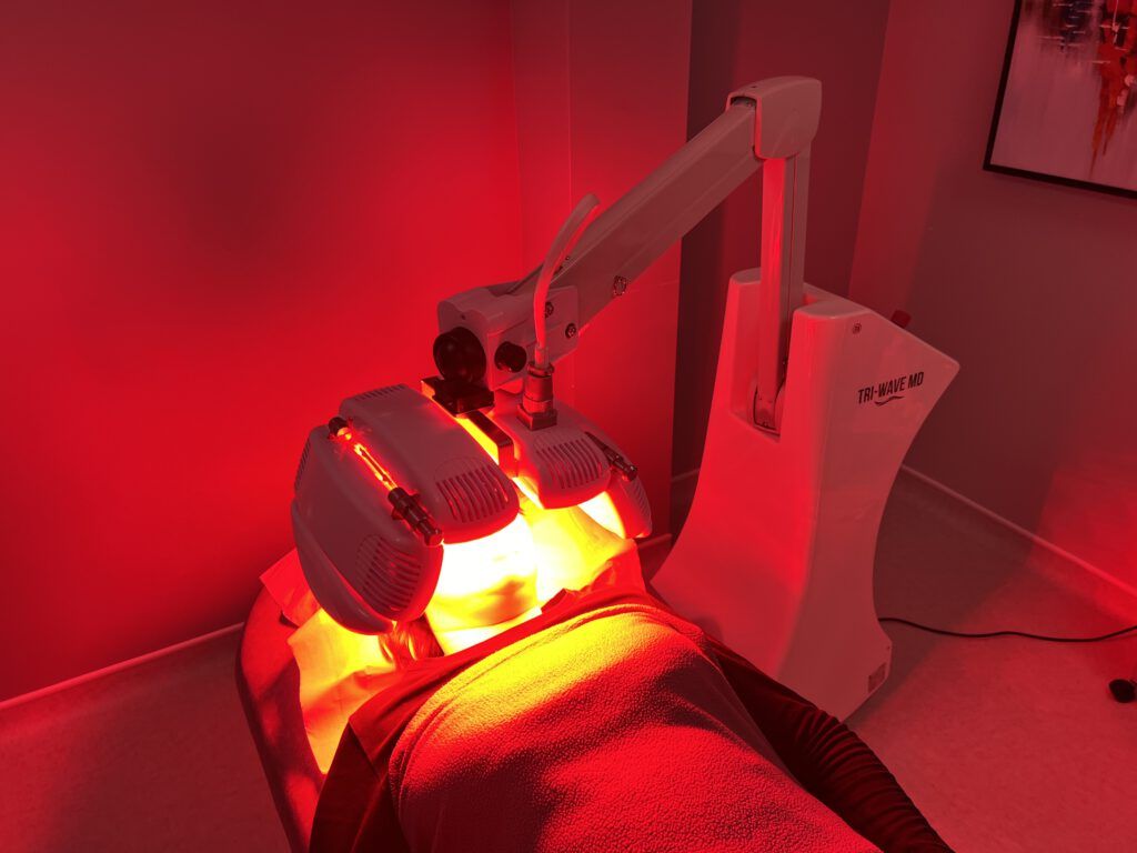 1024x768 LED Light Therapy. Dermalux Tri Wave MD. Health & Aesthetics