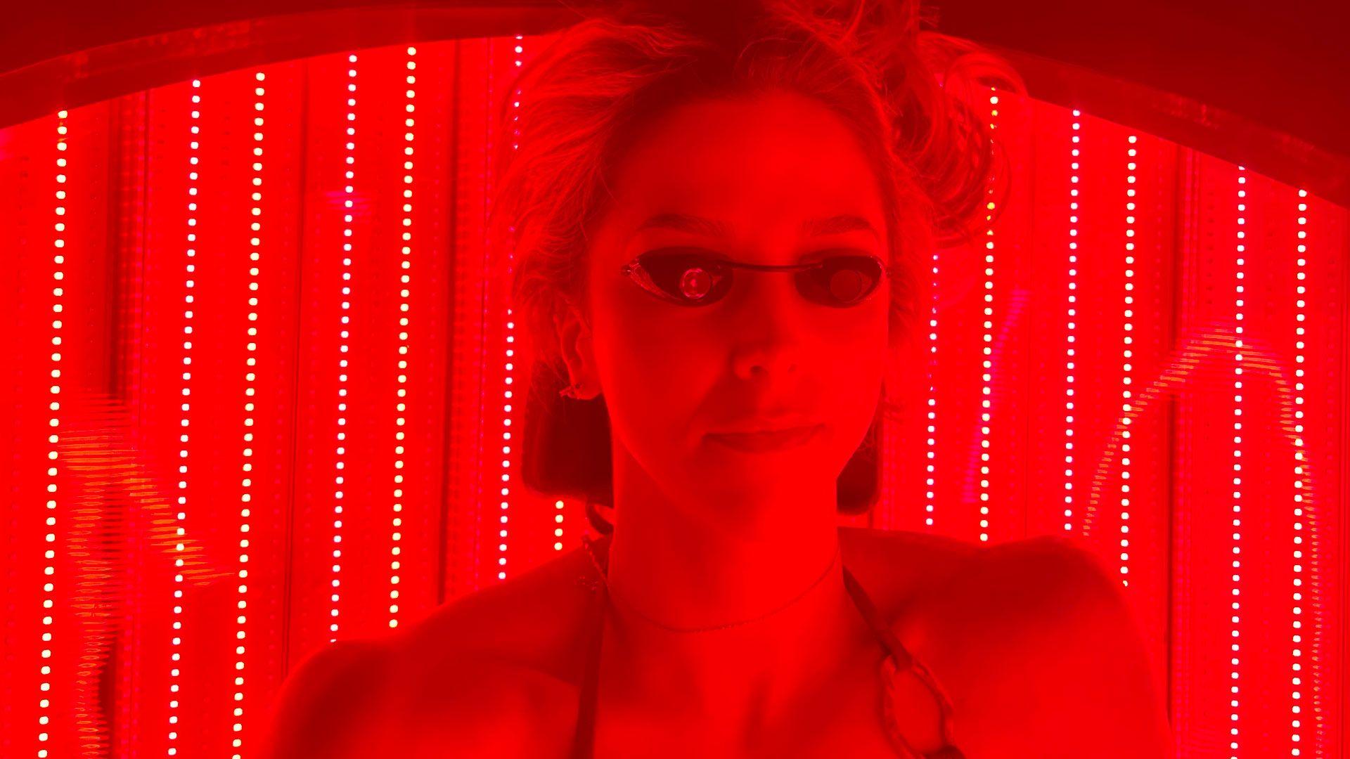 1920x1080 Red light therapy: Can infrared help you recover after a workout?