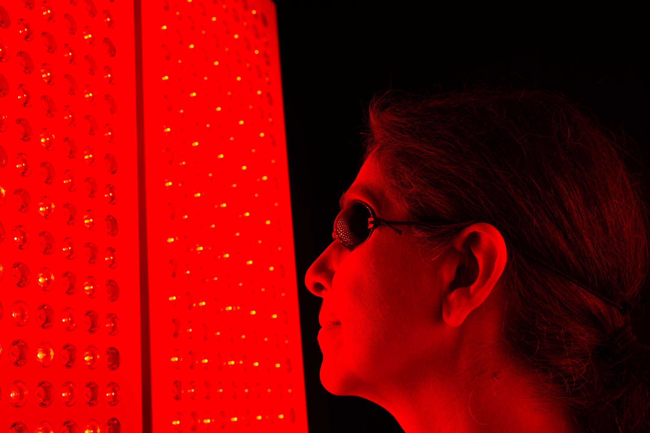 2160x1440 Can Red Light Therapy Really Turn Back The Clock On Ageing?