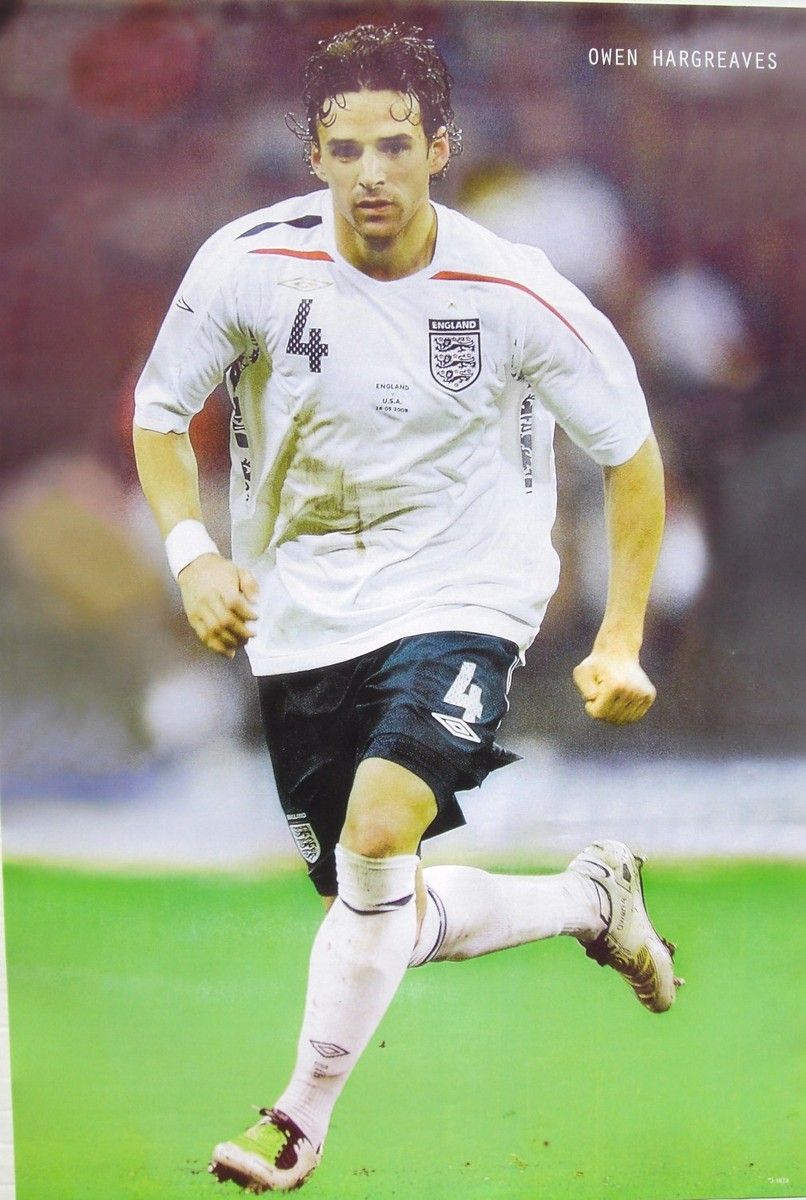 806x1200 OWEN HARGREAVES RUNNING POSTER National Football, World Cup Soccer