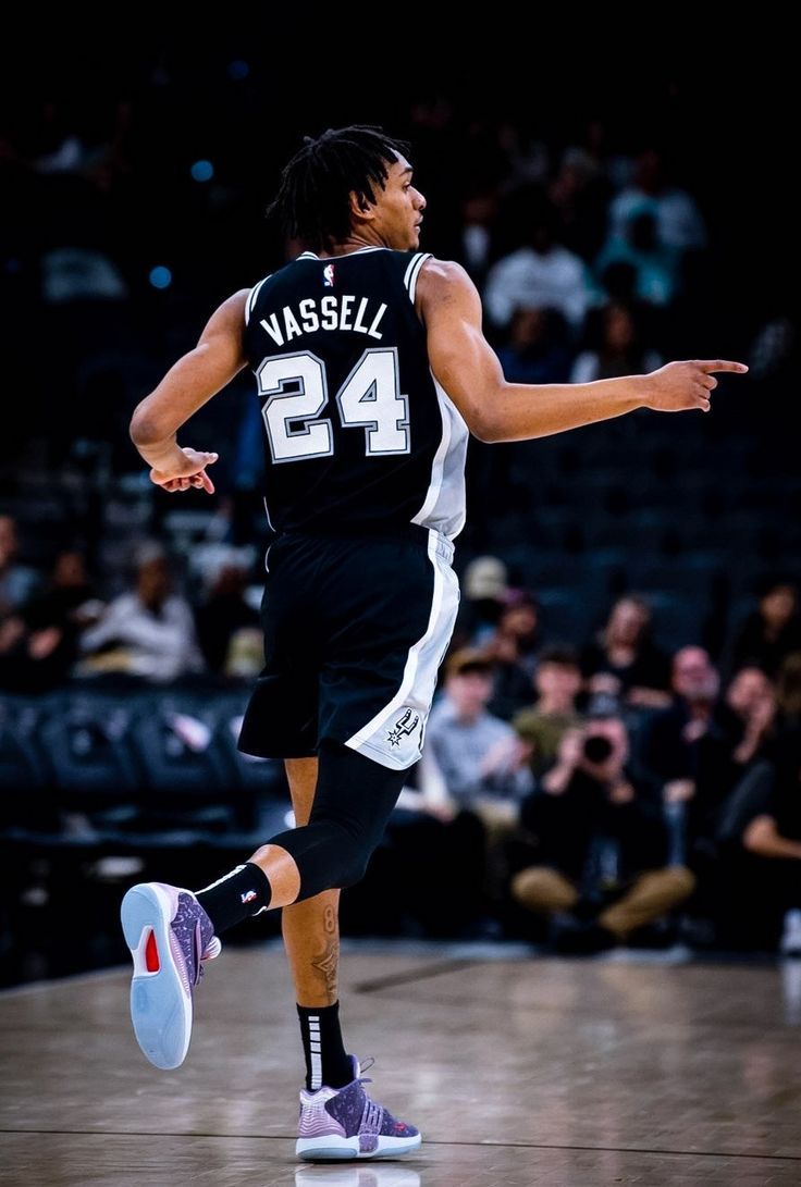 736x1091 Devin Vassell ⚫️