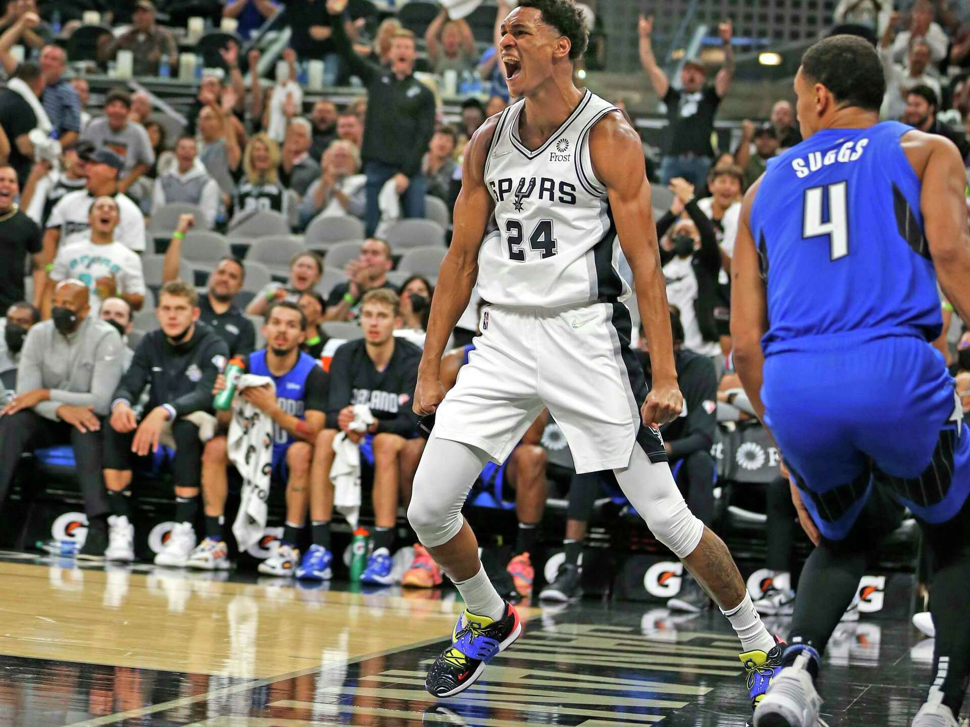 1920x1440 San Antonio Spurs' Devin Vassell Primed For Second Year Takeoff