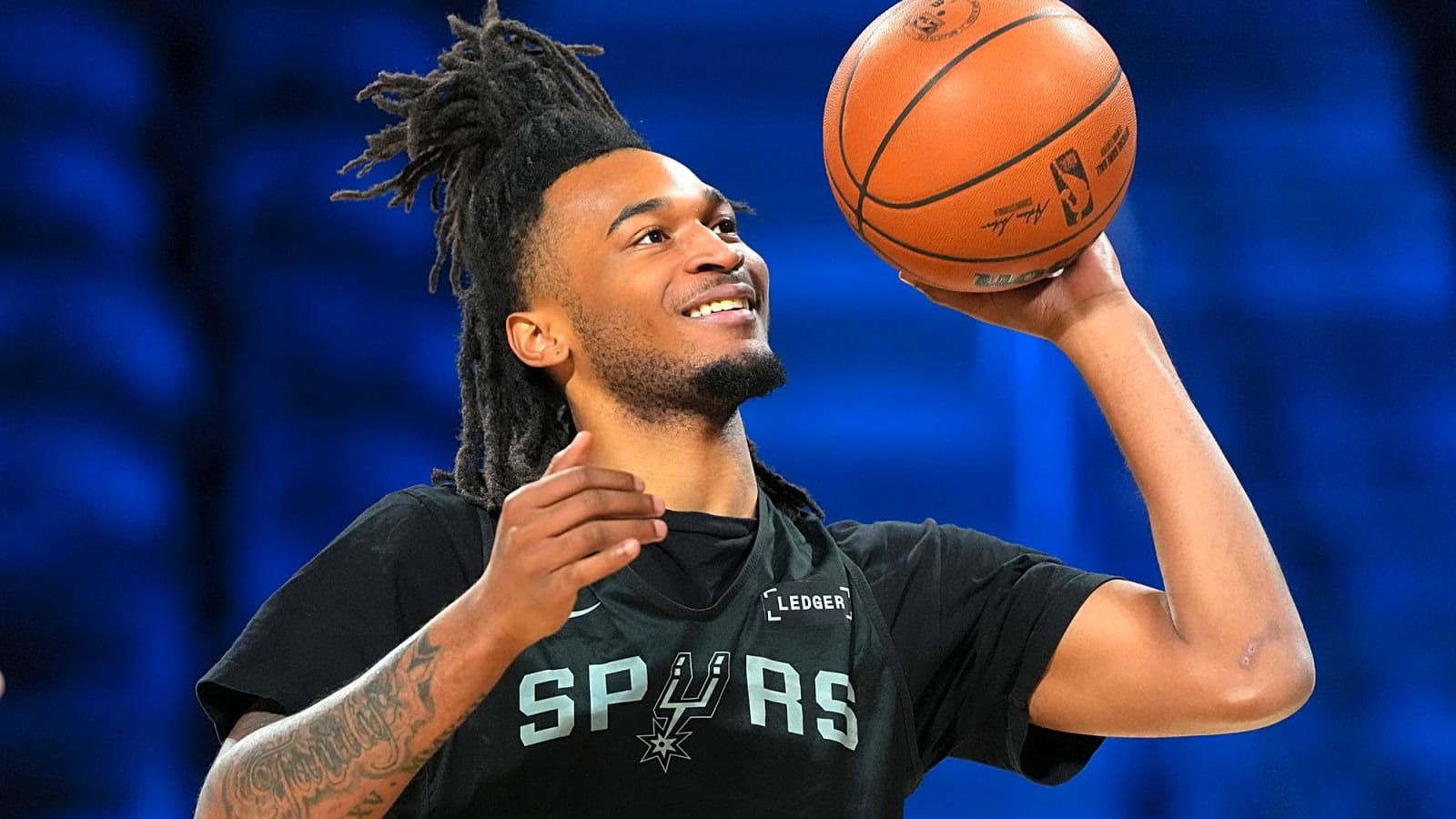 1600x900 Devin Vassell To Miss Time With Left Adductor Strain