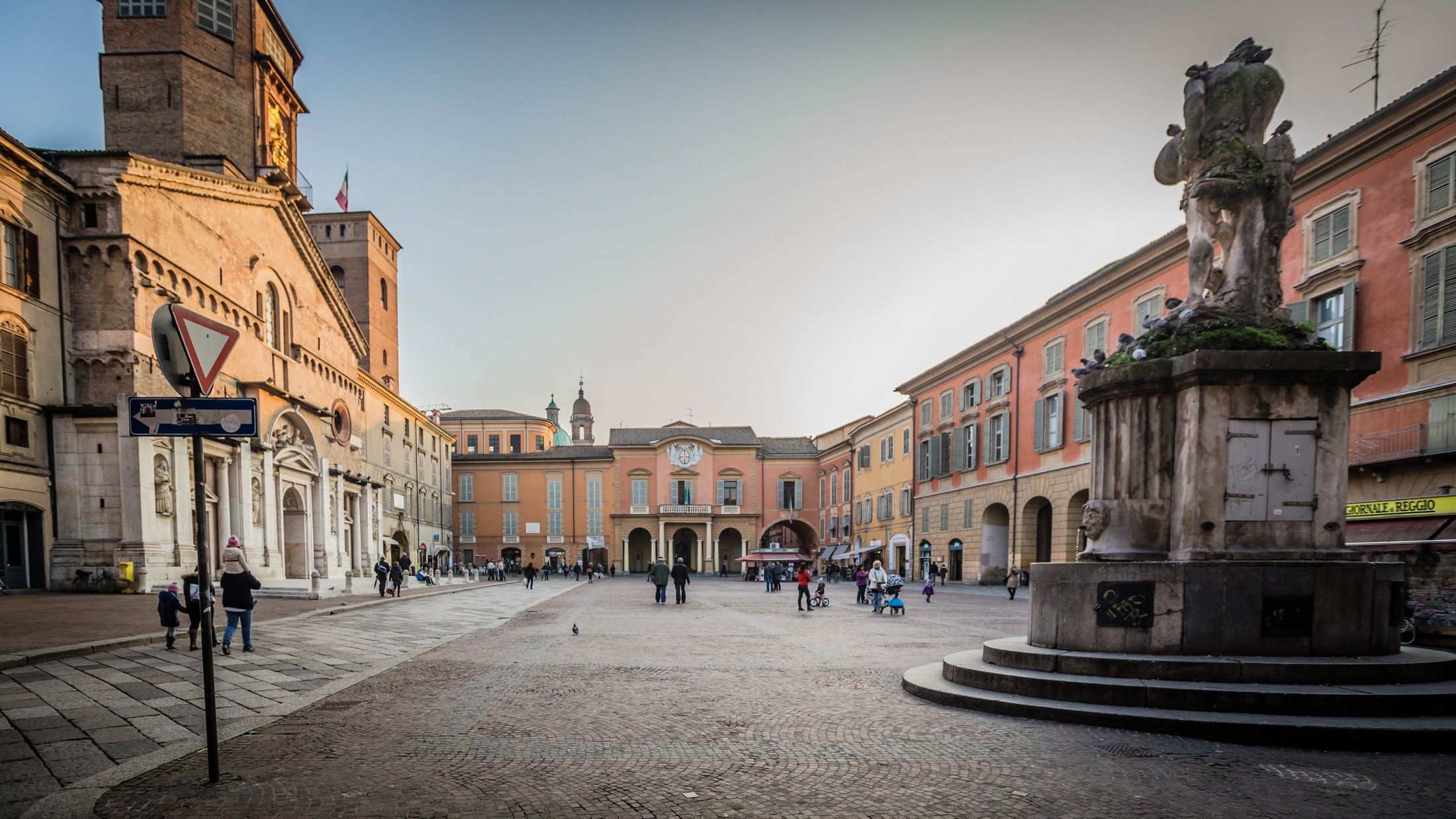 2200x1238 Reggio nell'Emilia, palaces, and perfect pasta since 1200