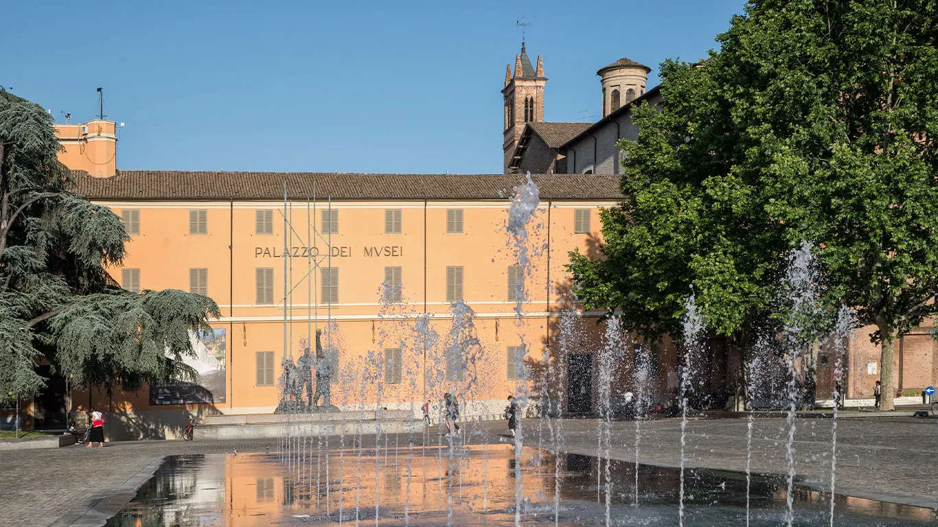 1366x768 The Palace of Museums in Reggio Emilia, a radical museum. Tour through Italo Rota's installation