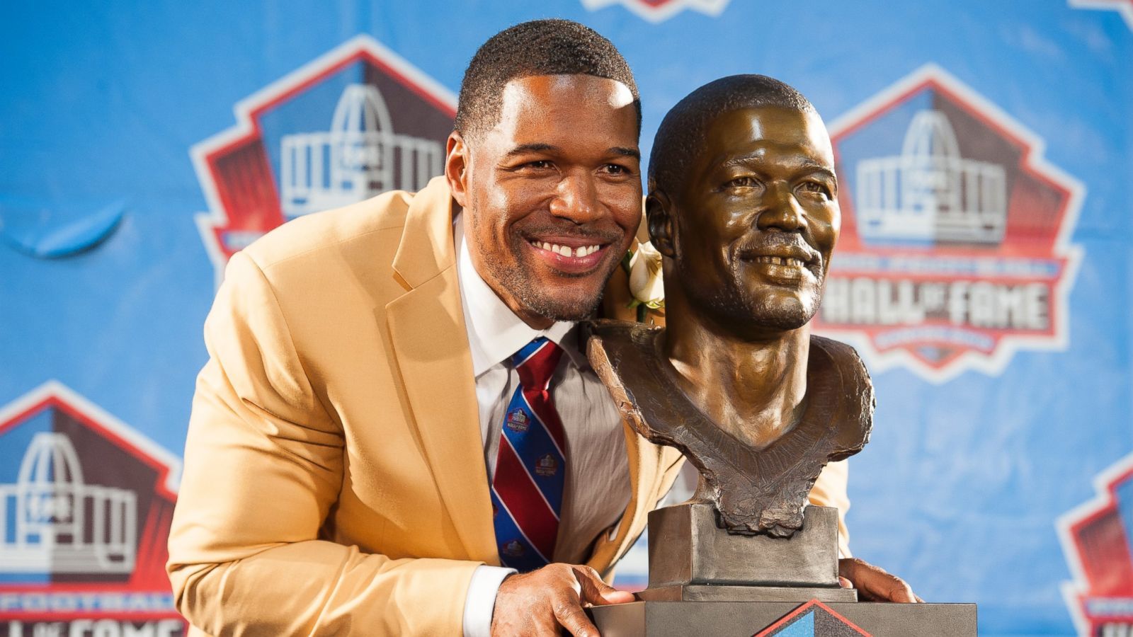 1600x900 Michael Strahan represents HBCUs with College Football Hall of Fame selection
