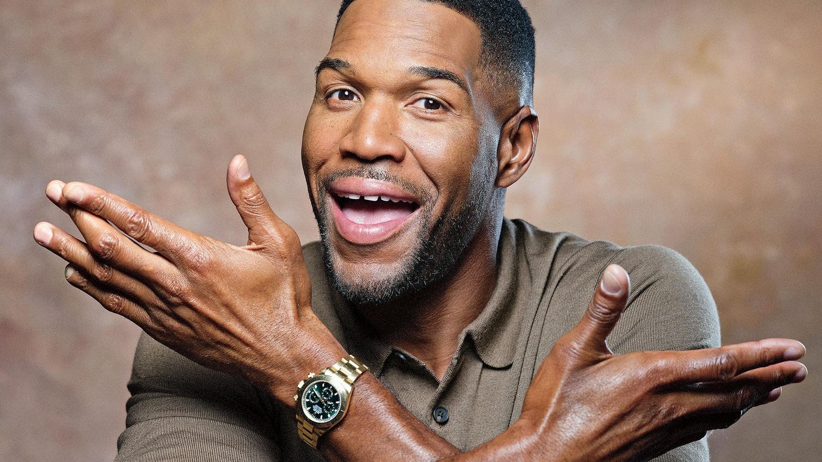 1600x900 Michael Strahan Is On The Clock