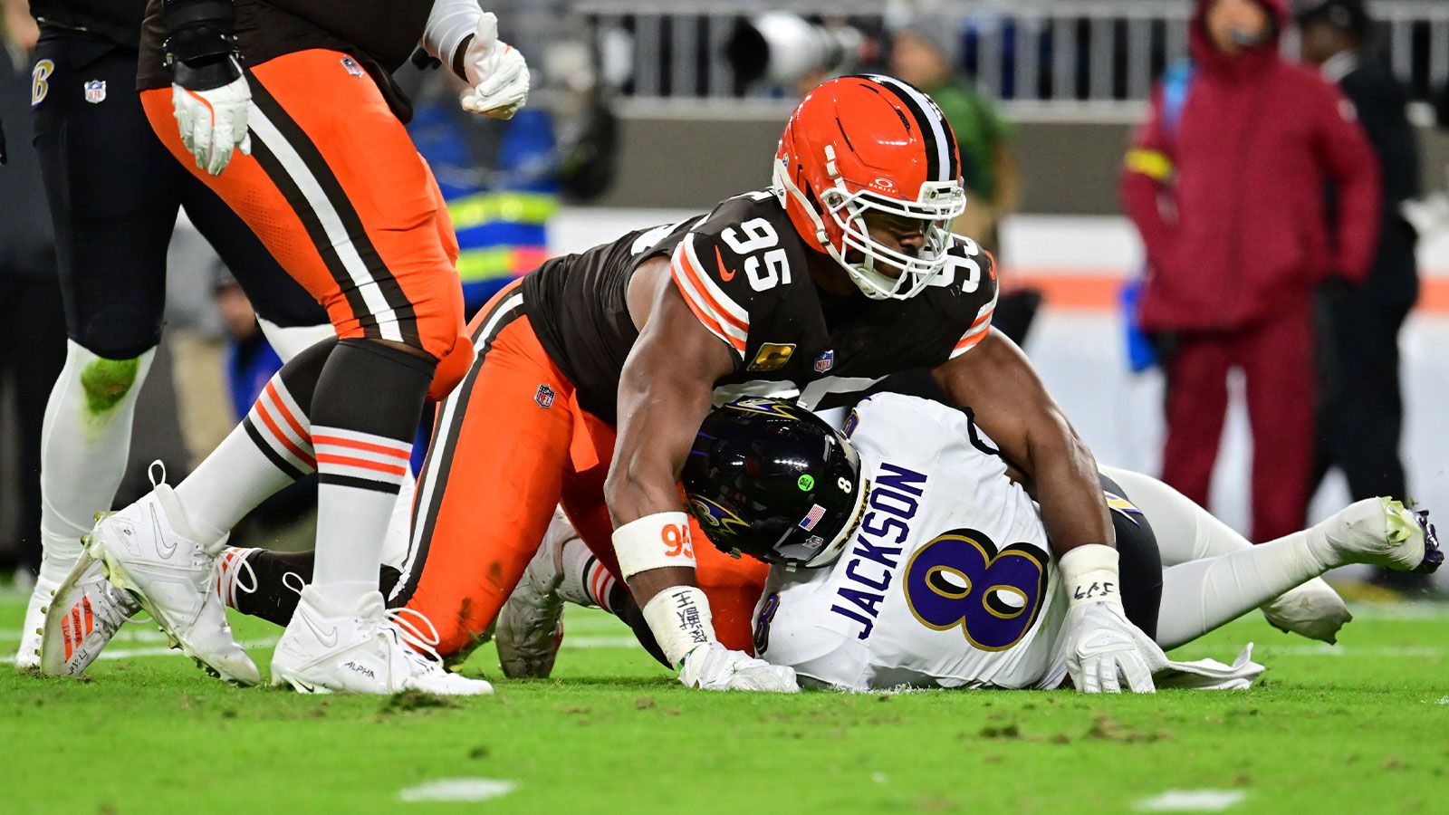 1600x900 Browns News: Myles Garrett Shatters Michael Strahan's Record With 3 Sack Day