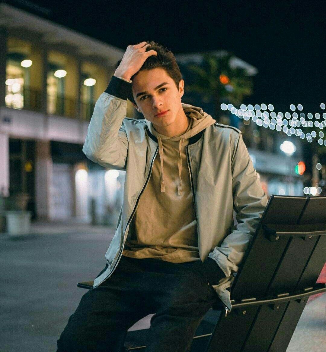 1080x1168 Brent Rivera