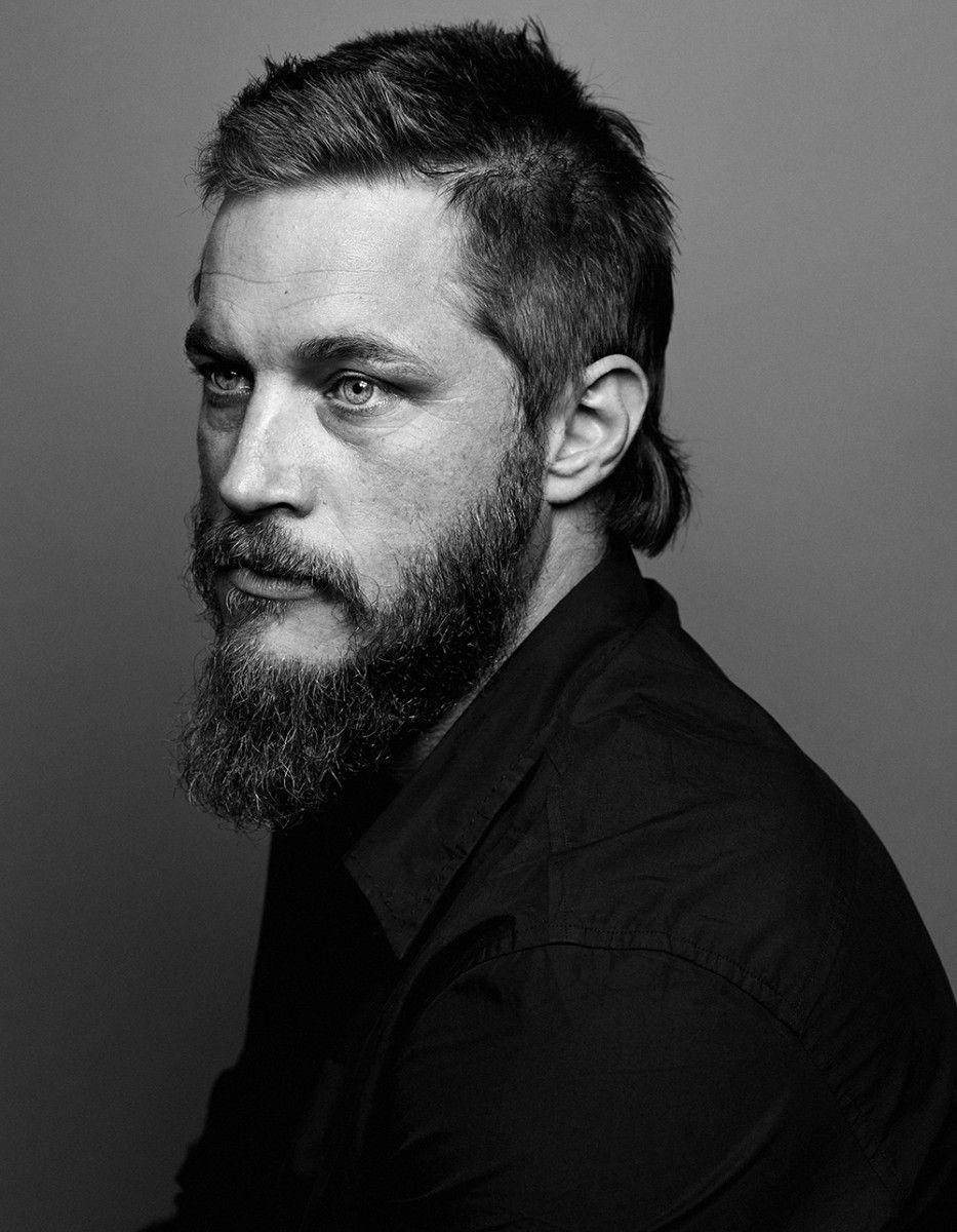 933x1200 Travis Fimmel wallpaper