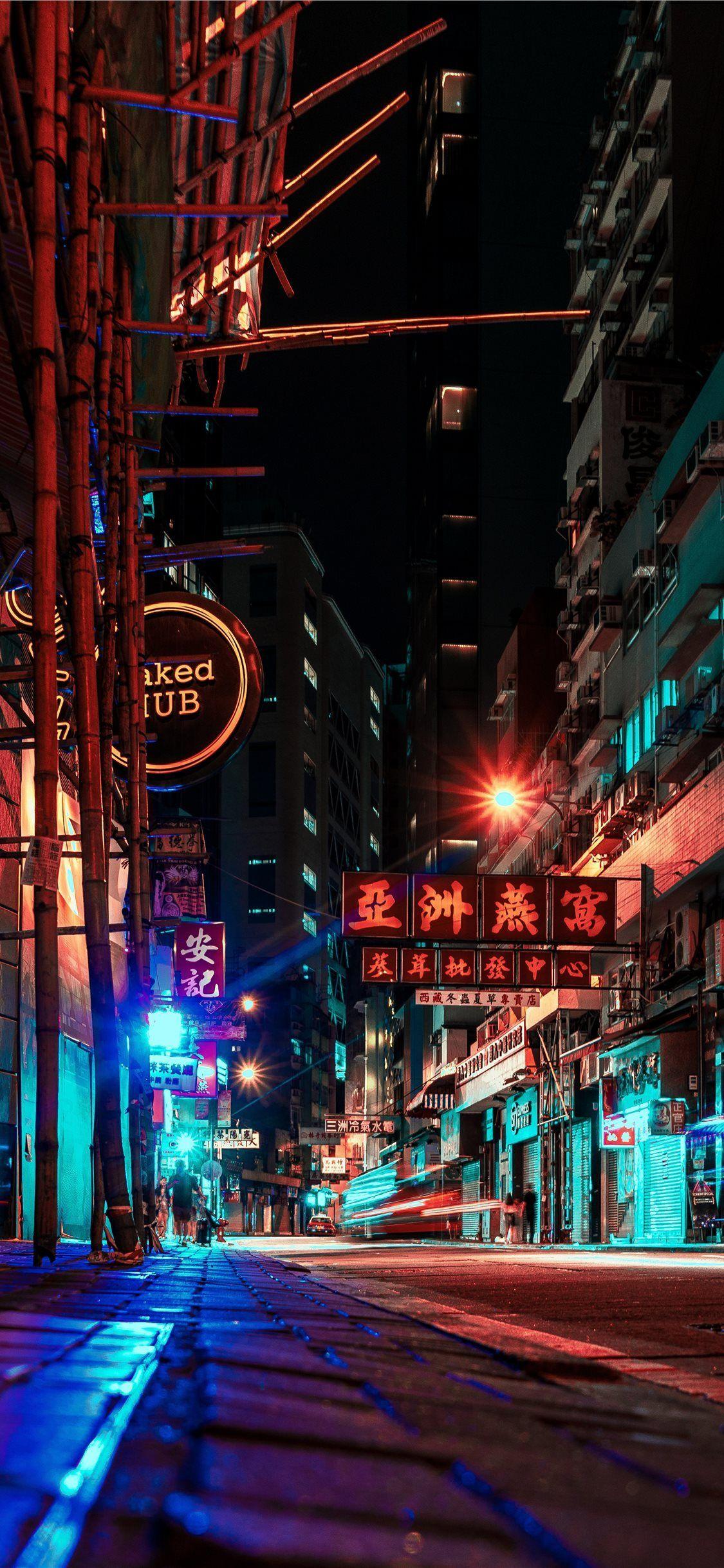 Thành phố Hong Kong là nơi đáng sống và là một thương hiệu đậm chất riêng. Hình nền Hong Kong trên iPhone sẽ khiến bạn thấy đầy giới tính, thanh bình và nhiều đặc trưng của thành phố này. Hãy trải nghiệm với bộ sưu tập hình nền iPhone Hong Kong của chúng tôi để thấy ngay sự khác biệt.