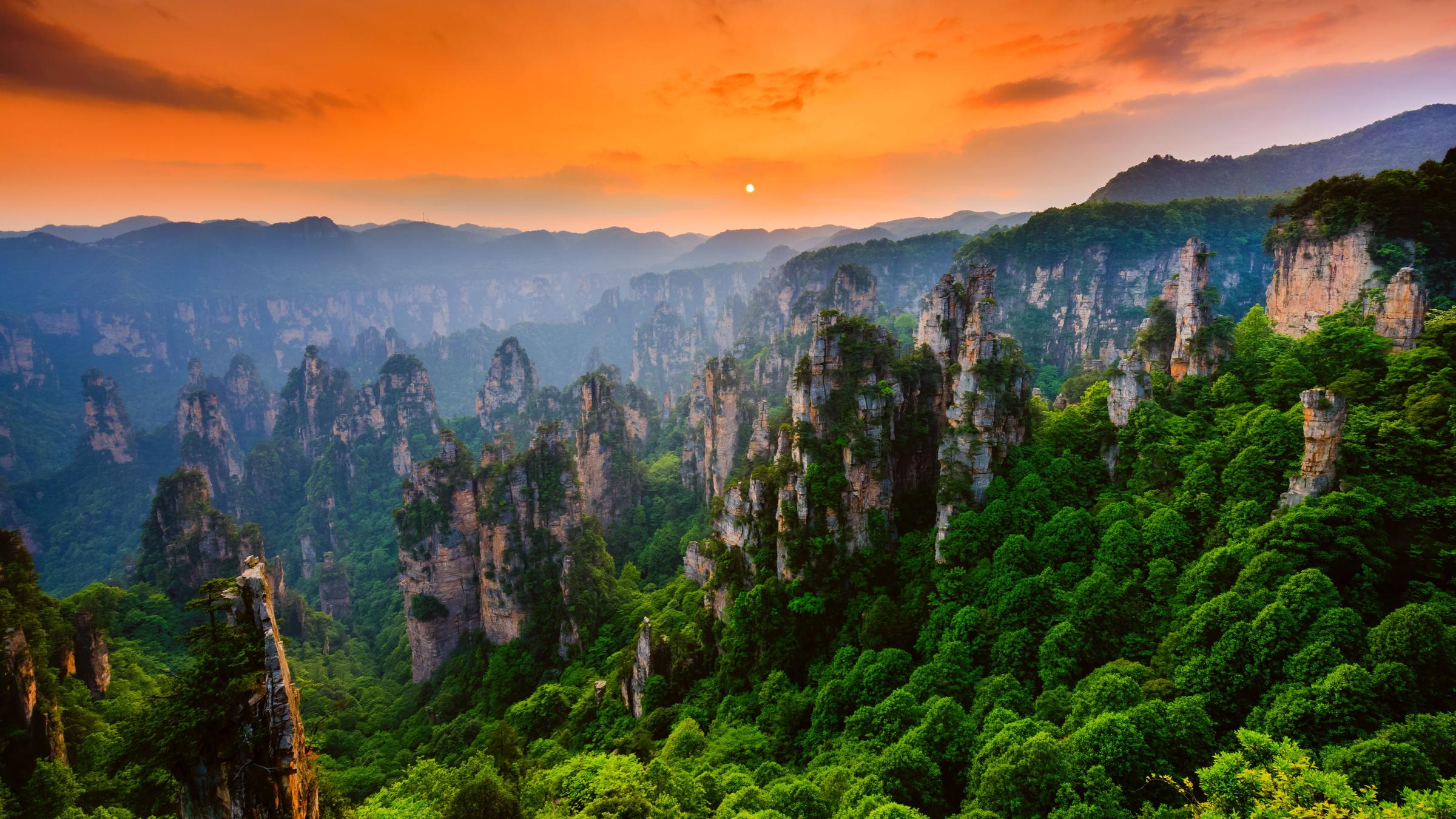 2400x1350 Zhangjiajie National Forest Park in China and description
