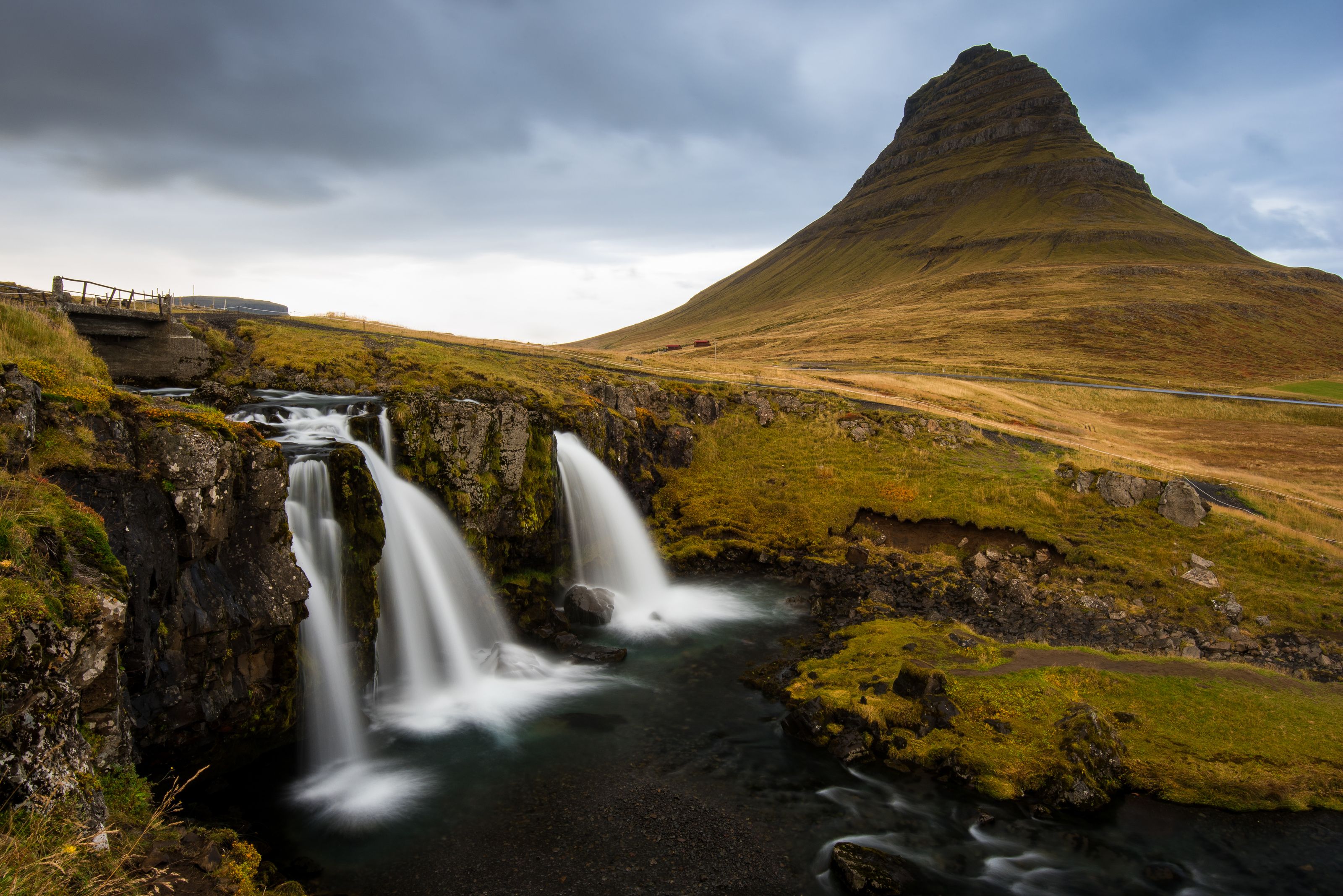 3200x2136 Kirkjufell Wall Mural