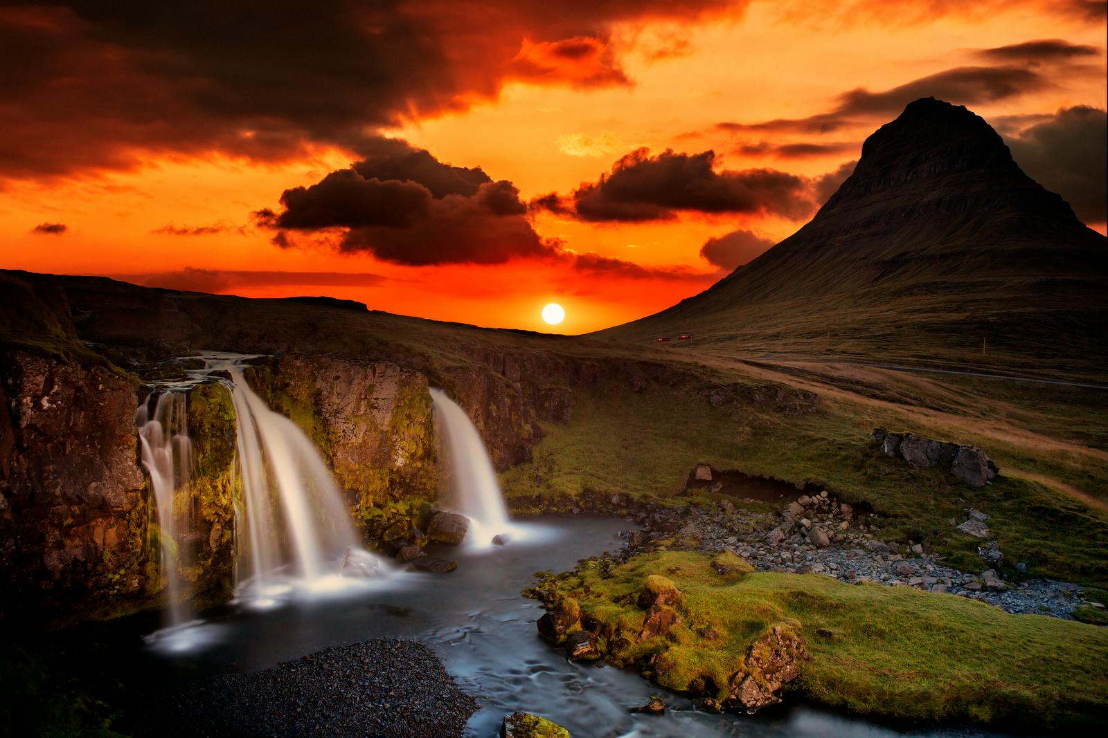 1600x1067 Guide to Kirkjufellsfoss Waterfall in Iceland