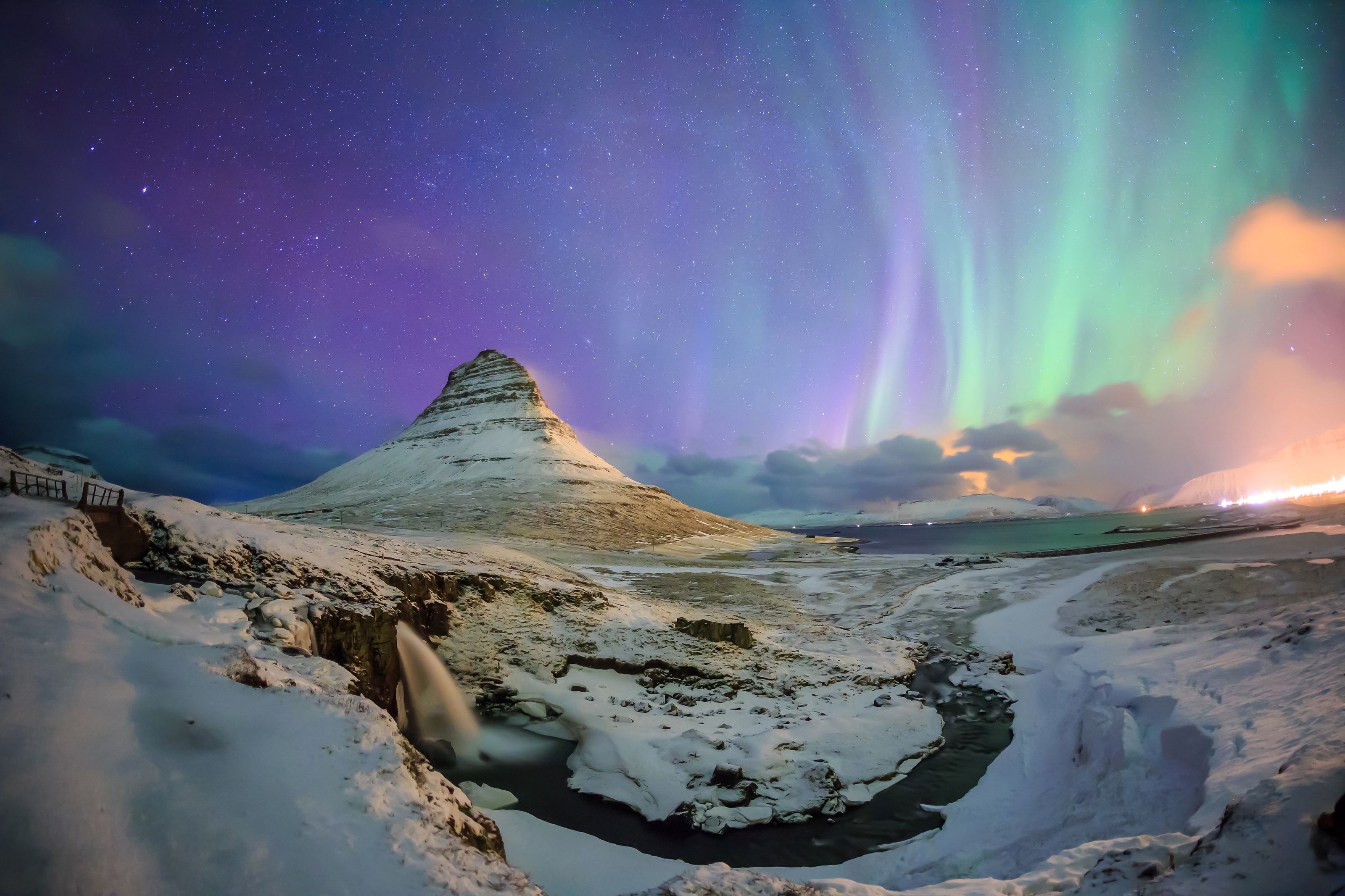 3200x2133 Desktop wallpaper: Kirkjufell, Aurora Borealis, Iceland, Earth, Kirkjufoss, Mountain, River, Sky, Snow, Waterfall 4K free download for PC. 774773