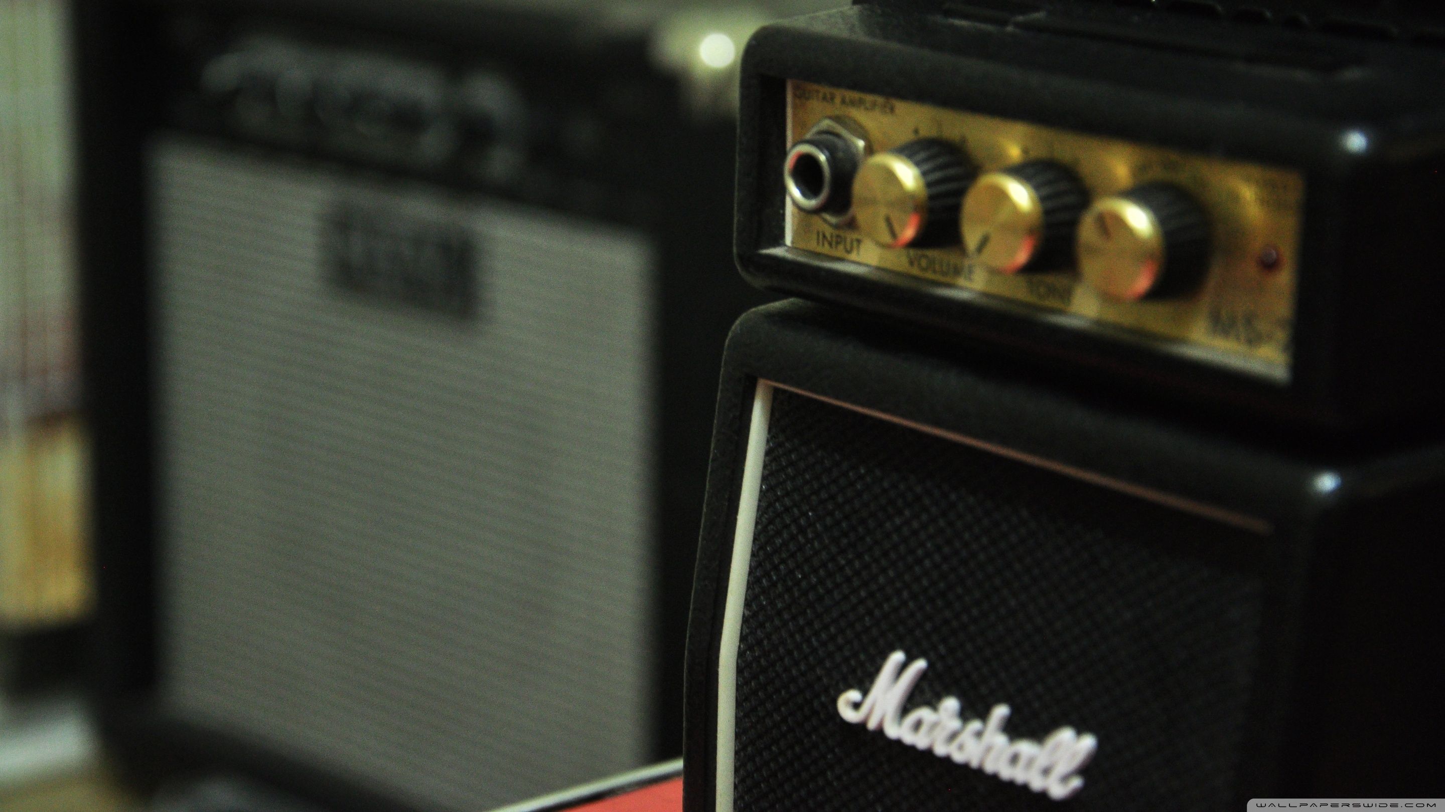 2880x1620 Mini Marshall 4K UHD Wallpaper for UltraHD Desktop and TV : Widescreen and UltraWide Display : Smartphone and Tablet Devices