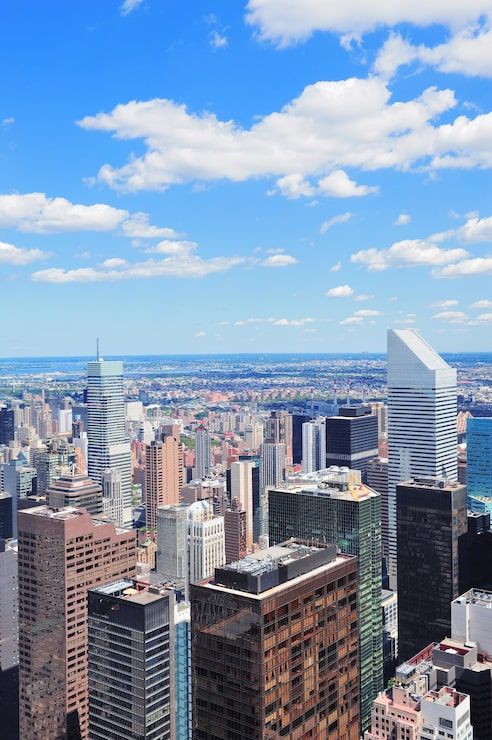 492x740 Sunny city skyline Image