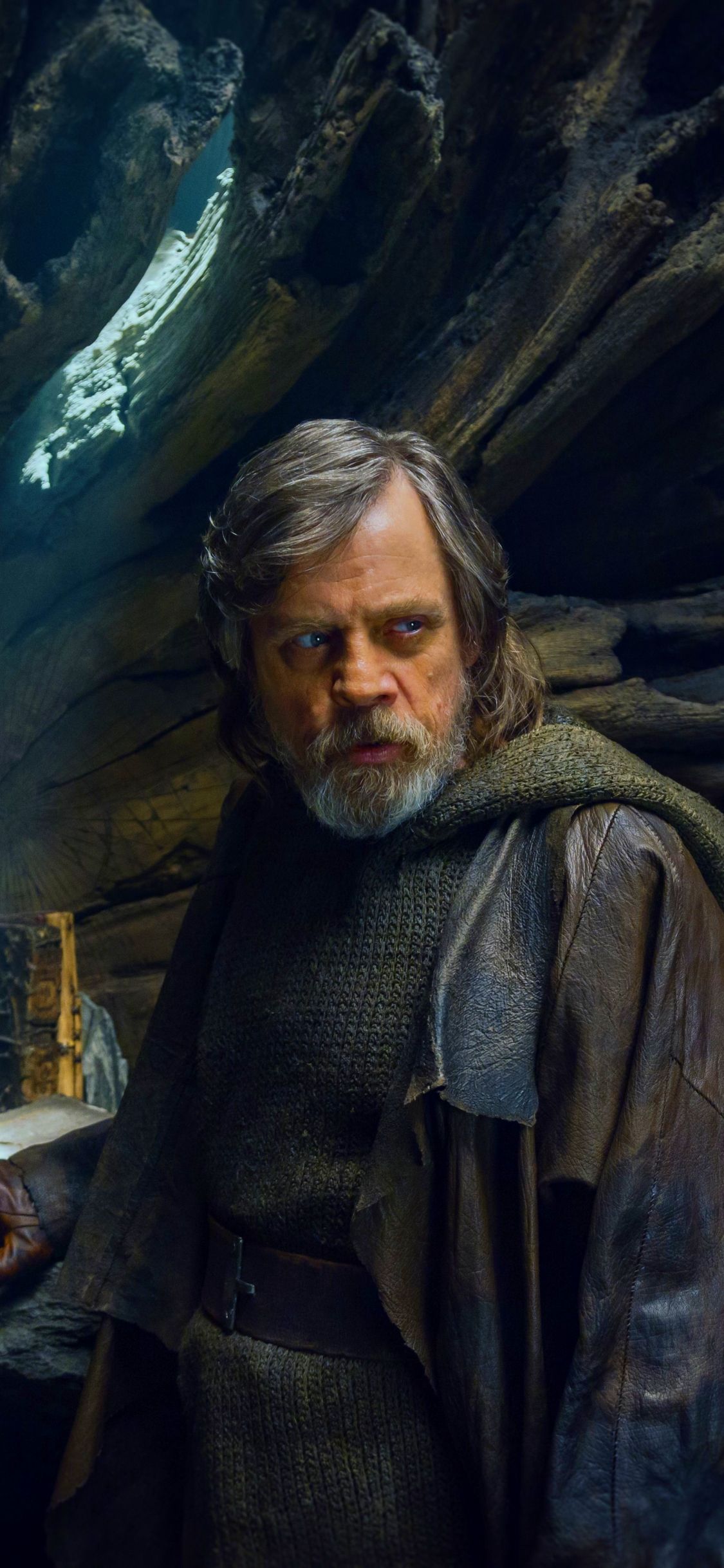 1125x2436 Phone wallpaper: Movie, Star Wars: The Last Jedi, Luke Skywalker, Mark Hamill, Star Wars 1128556