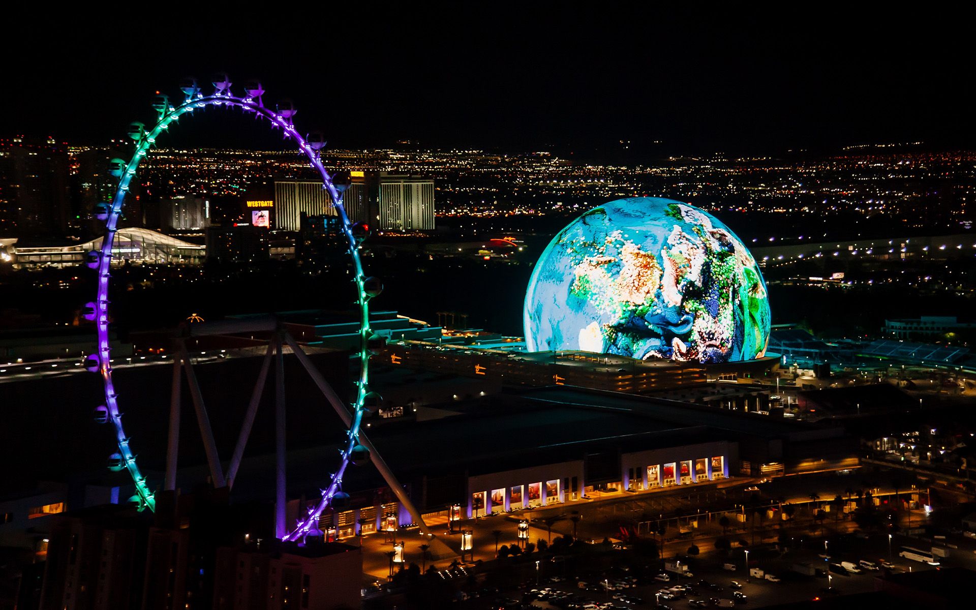 1920x1200 Sphere, Las Vegas: how green is that screen?