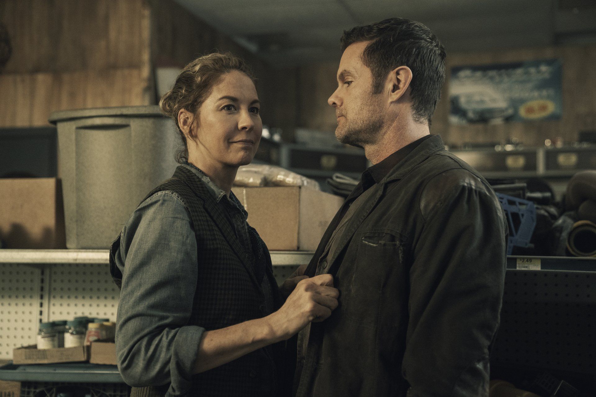 1920x1281 Download June (Fear The Walking Dead) John Dorie Garret Dillahunt Jenna Elfman TV Show Fear The Walking Dead 4k Ultra HD Wallpaperx3002