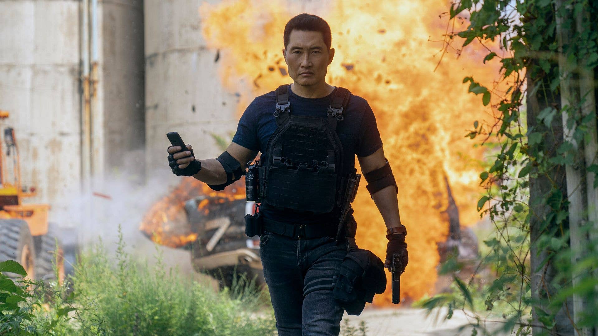 1920x1080 Viewers Binge Watching 'superb' 6 Part Crime Thriller: 'best Show In A Long Time'