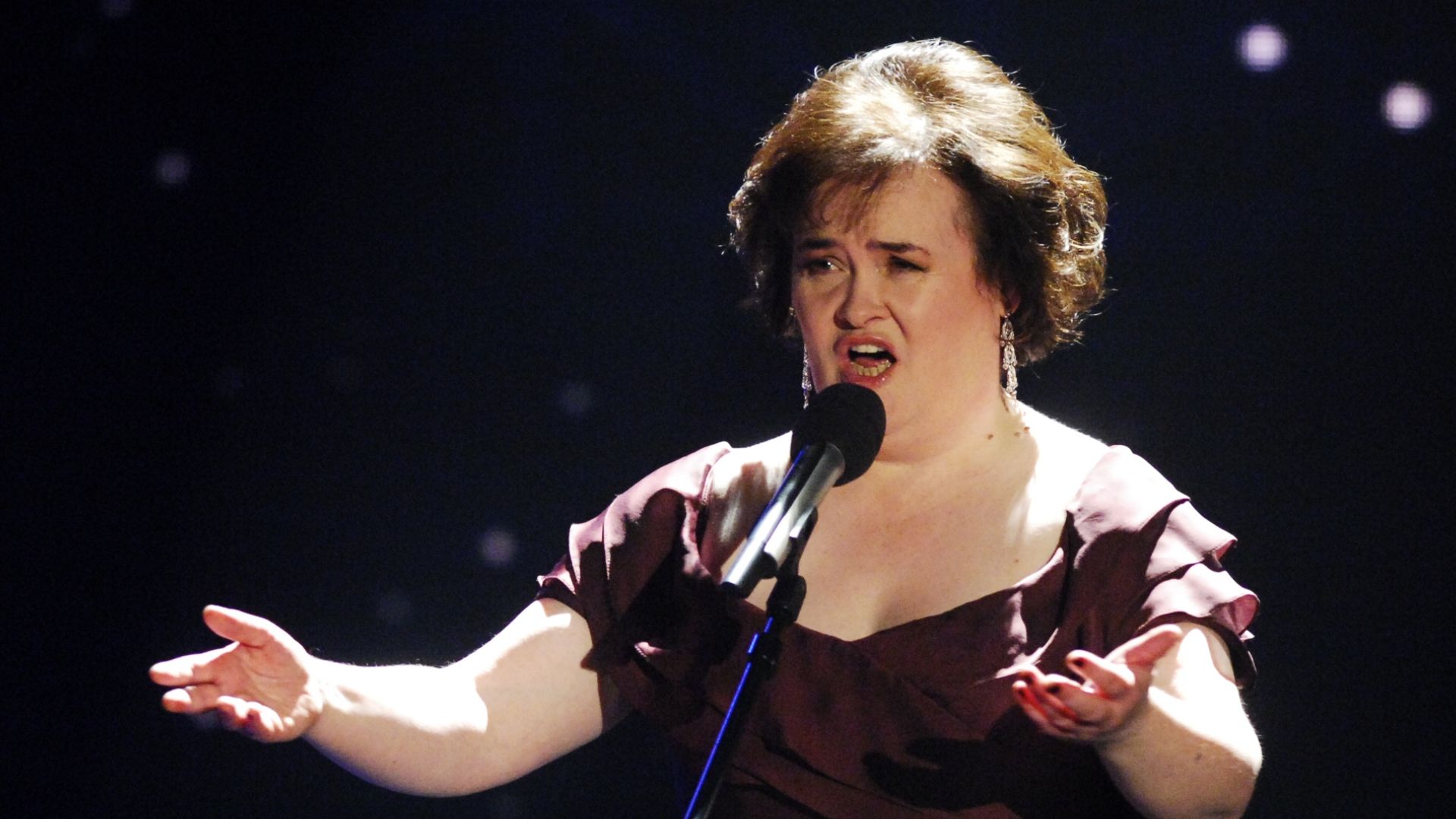 1920x1080 Susan Boyle, Wows Fans with Her New Look: PHOTO