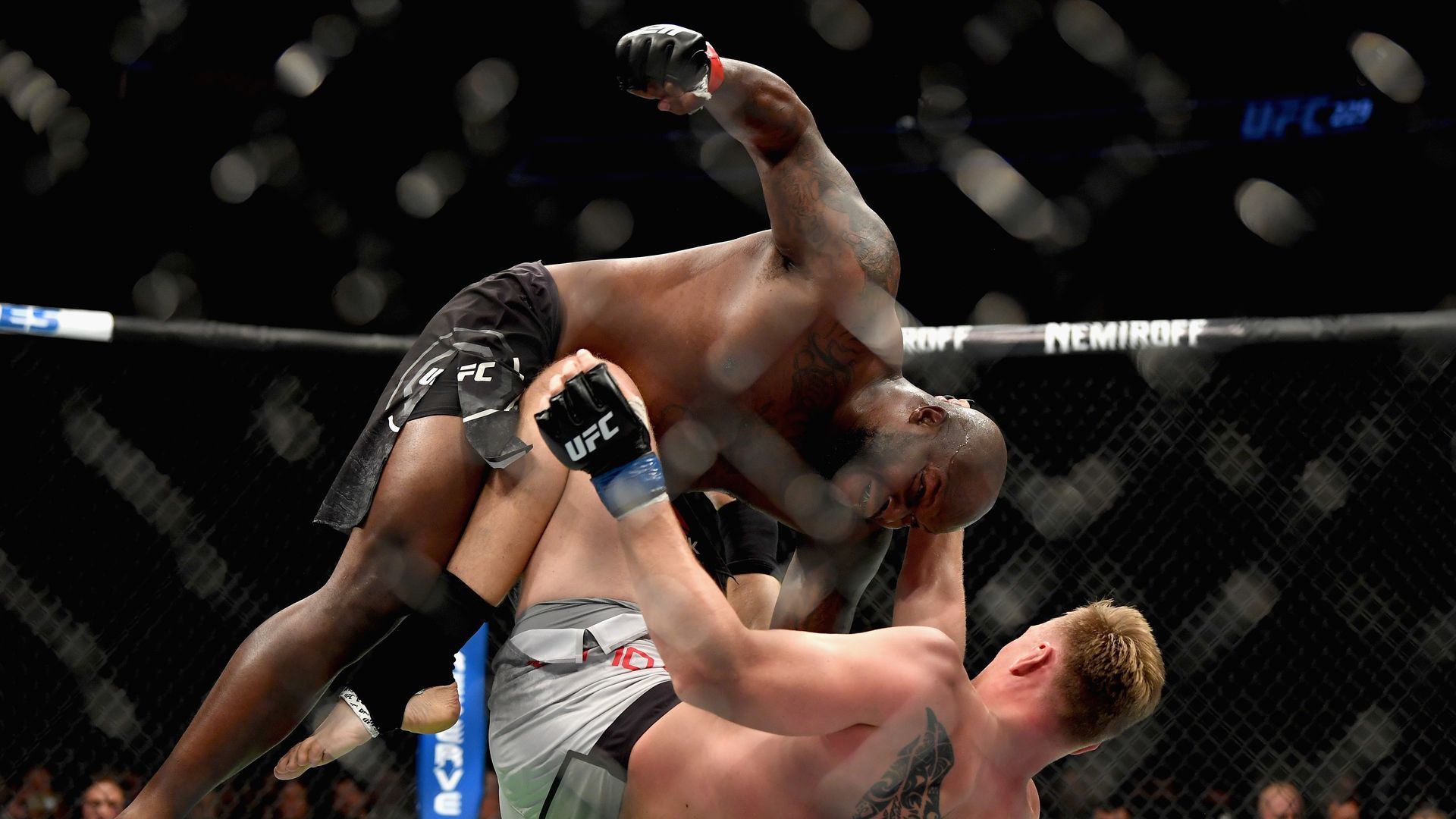 1920x1080 Fight night between Derrick Lewis and Alexander Volkov gets Trumpy