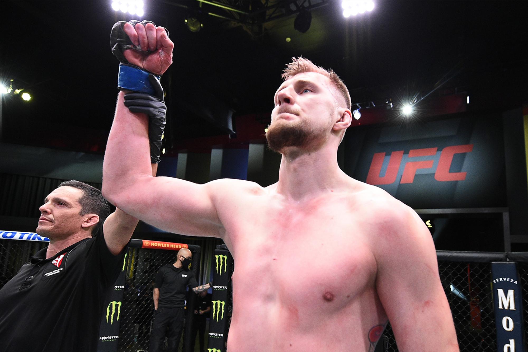 2000x1333 Most Surprising Facts About The UFC Heavyweight Contender Alexander Volkov