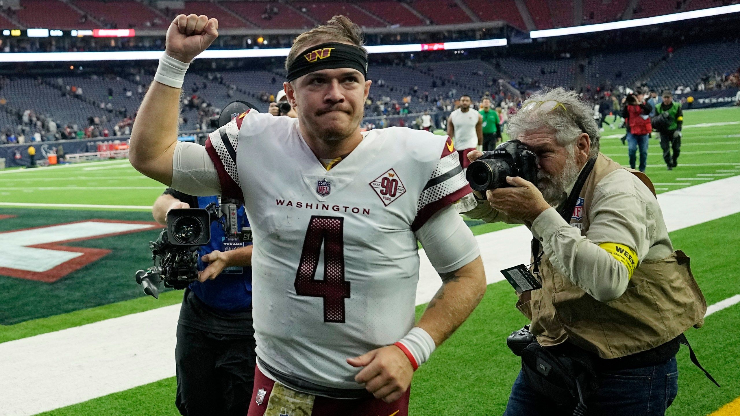 2560x1440 Heinicke To Remain Starting QB After Commanders Top Texans 23 10