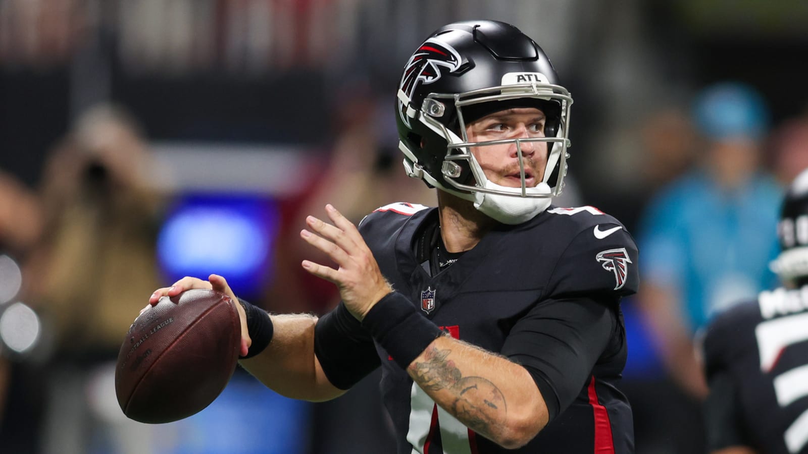 1600x900 Falcons trade QB Taylor Heinicke to Chargers for pick