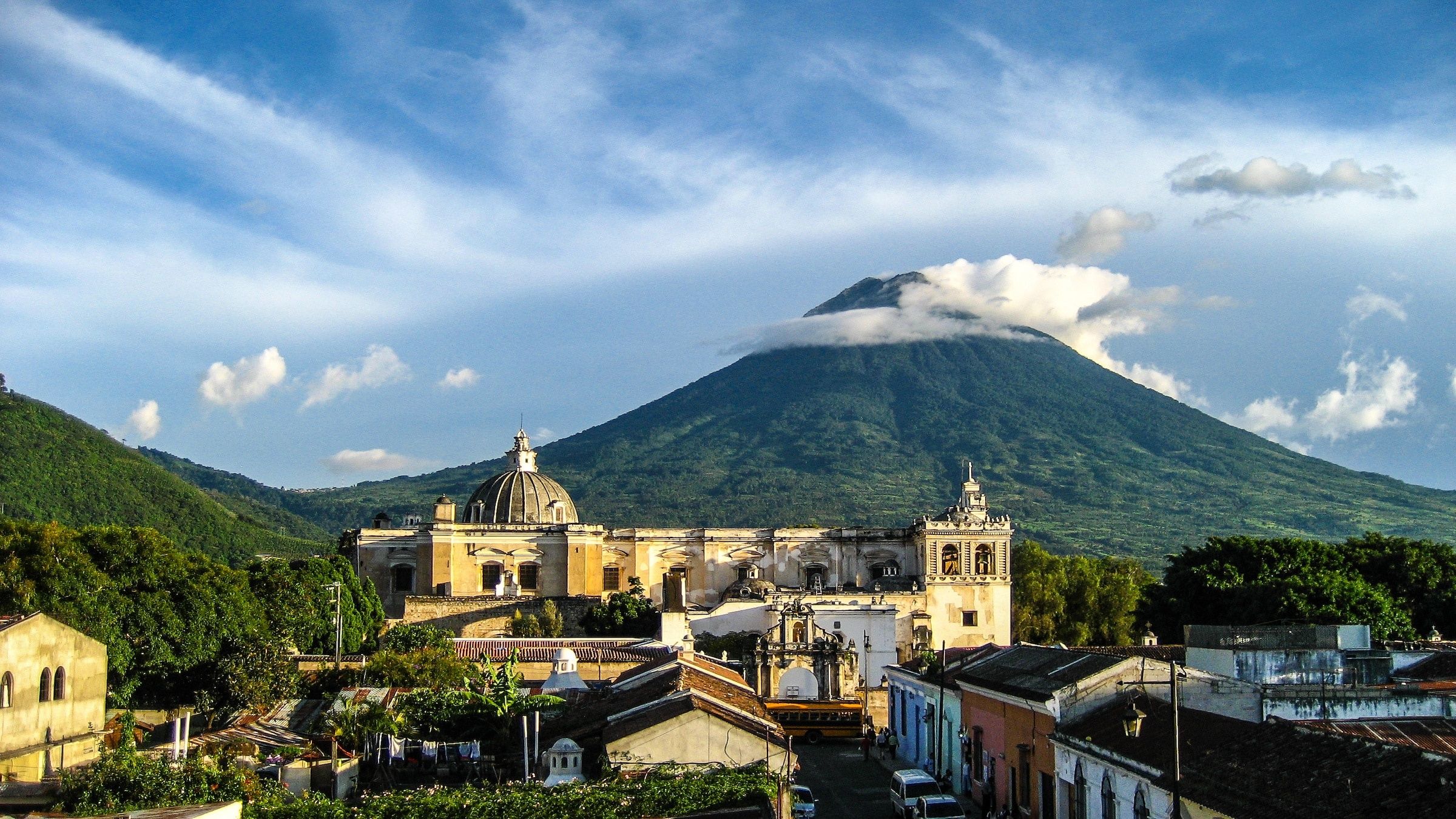 2400x1350 Guatemala Wallpaper