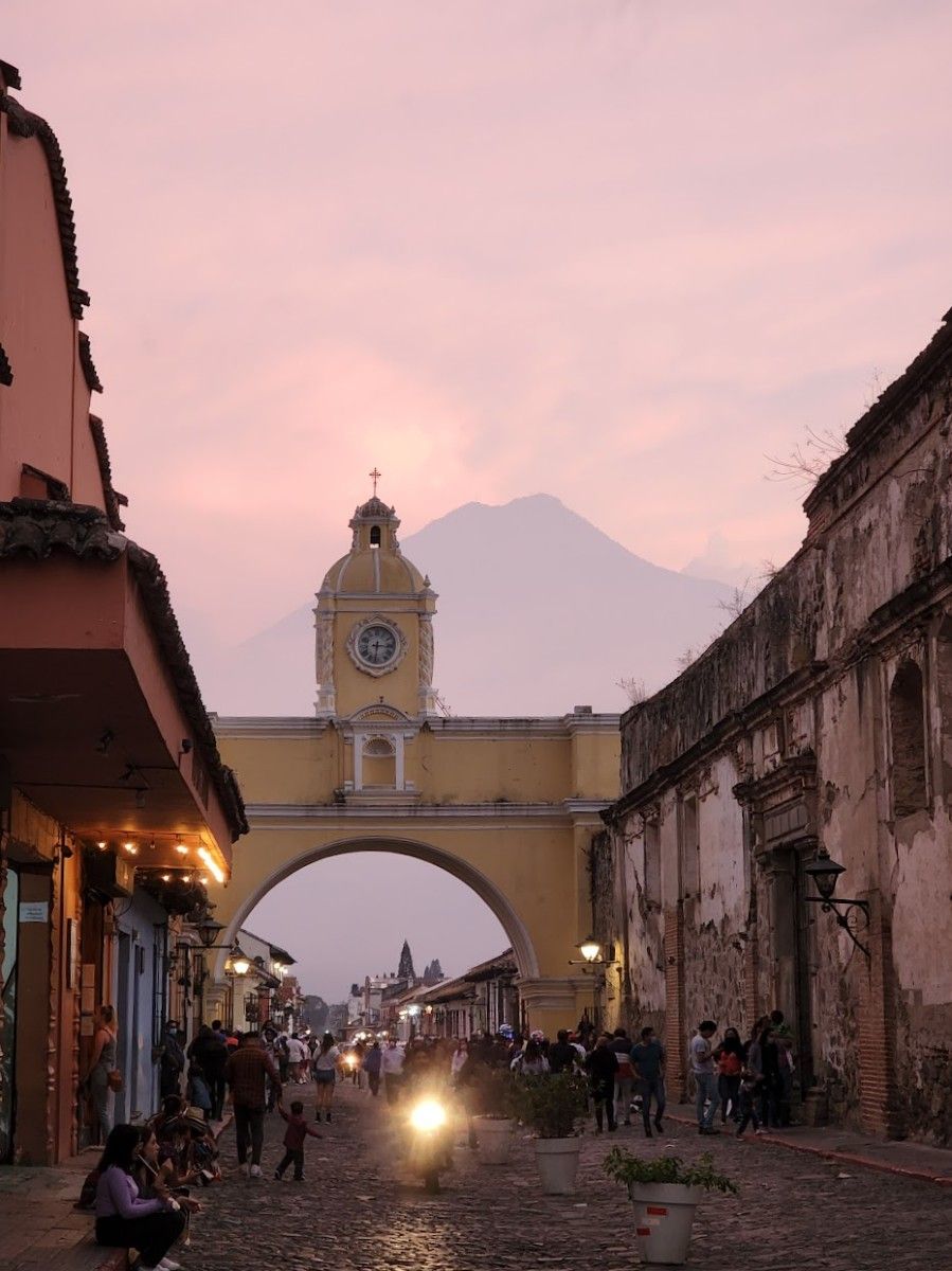 899x1200 Antigua, Guatemala in Ten Photo