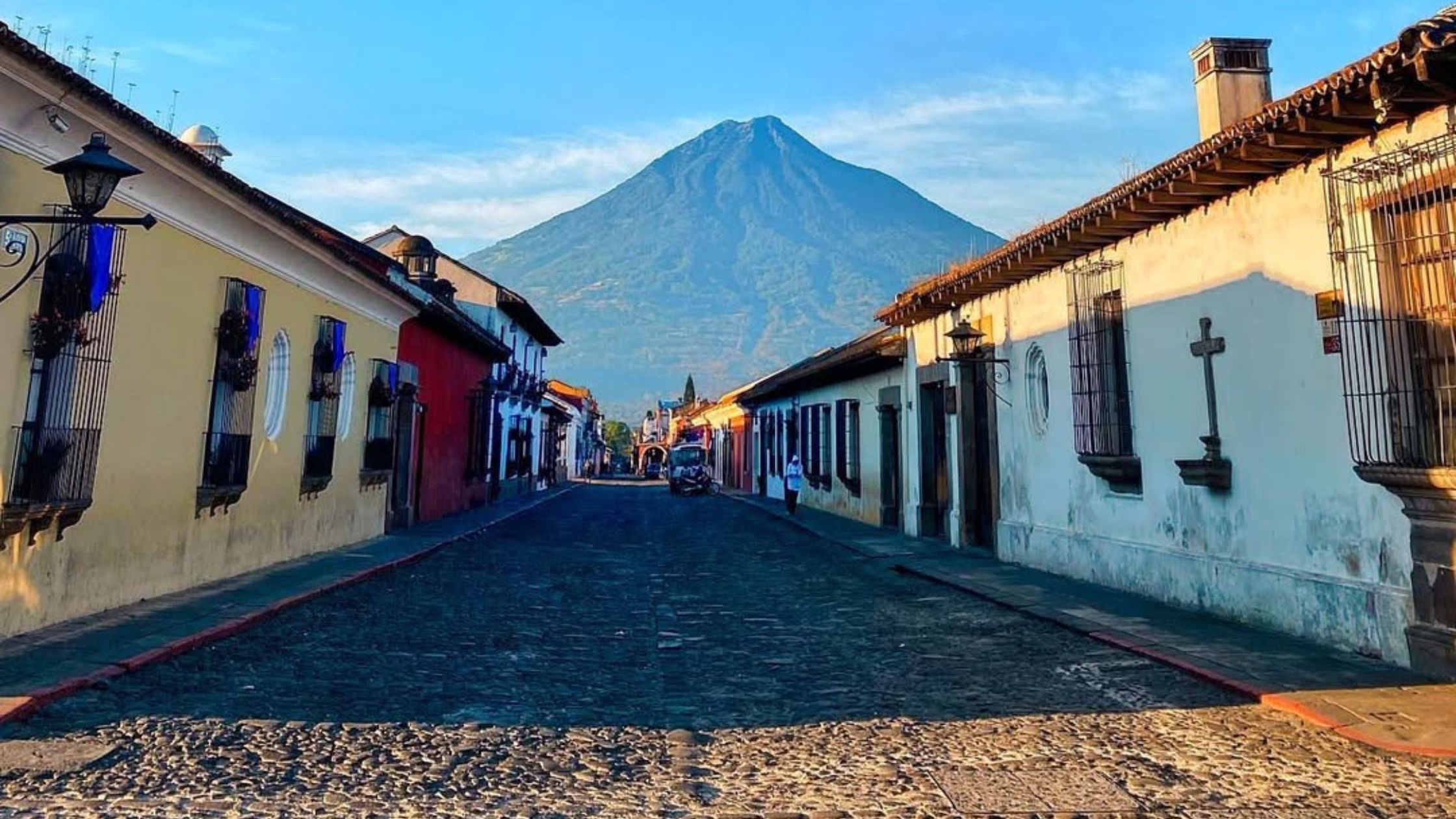 2240x1260 Celebrate Christmas Eve in a Vacation Home in Antigua Guatemala