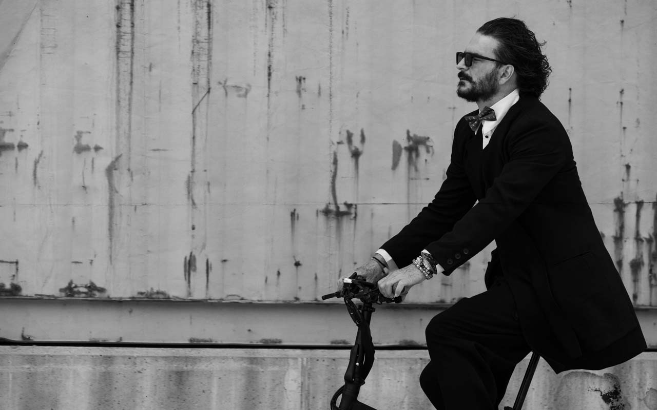 1280x800 RICARDO ARJONA ANUNCIA GIRA BLANCO Y NEGRO: VOLVER 2023