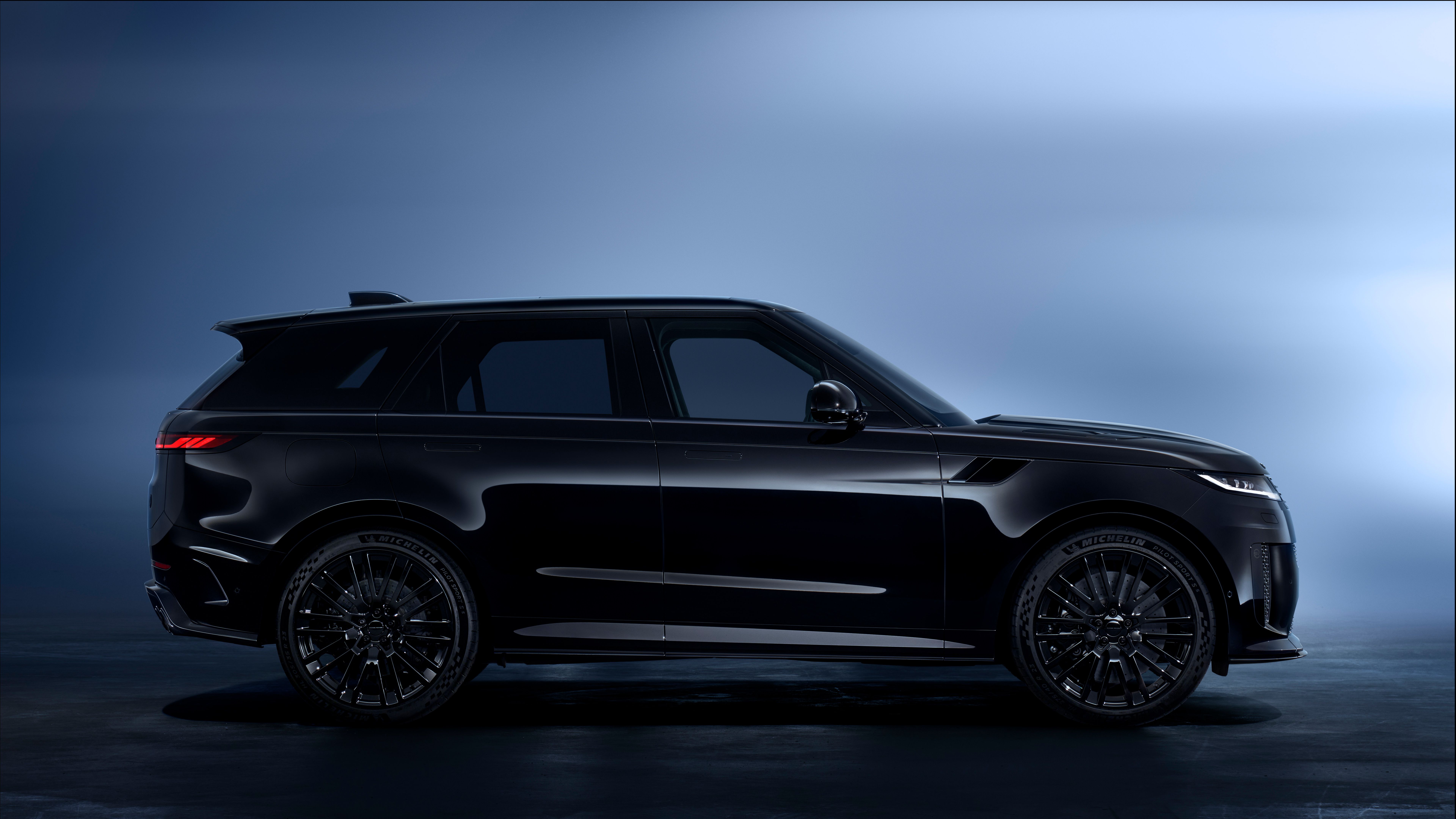 7680x4320 Range Rover Sport SV BlackEdition 2025 8K Wallpaper Car Wallpaper