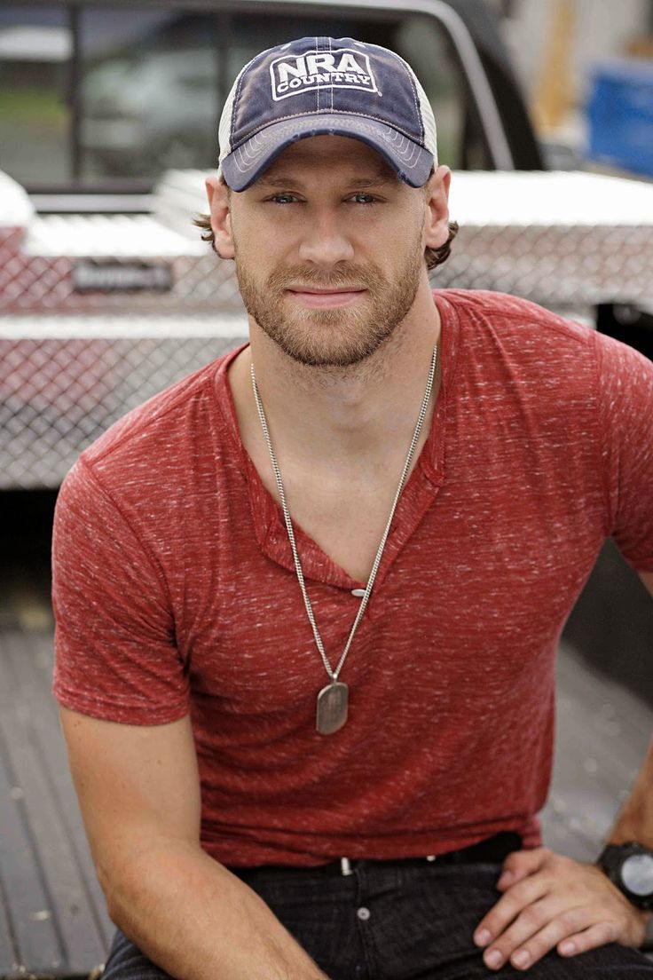 736x1104 Chase Rice Wallpaper