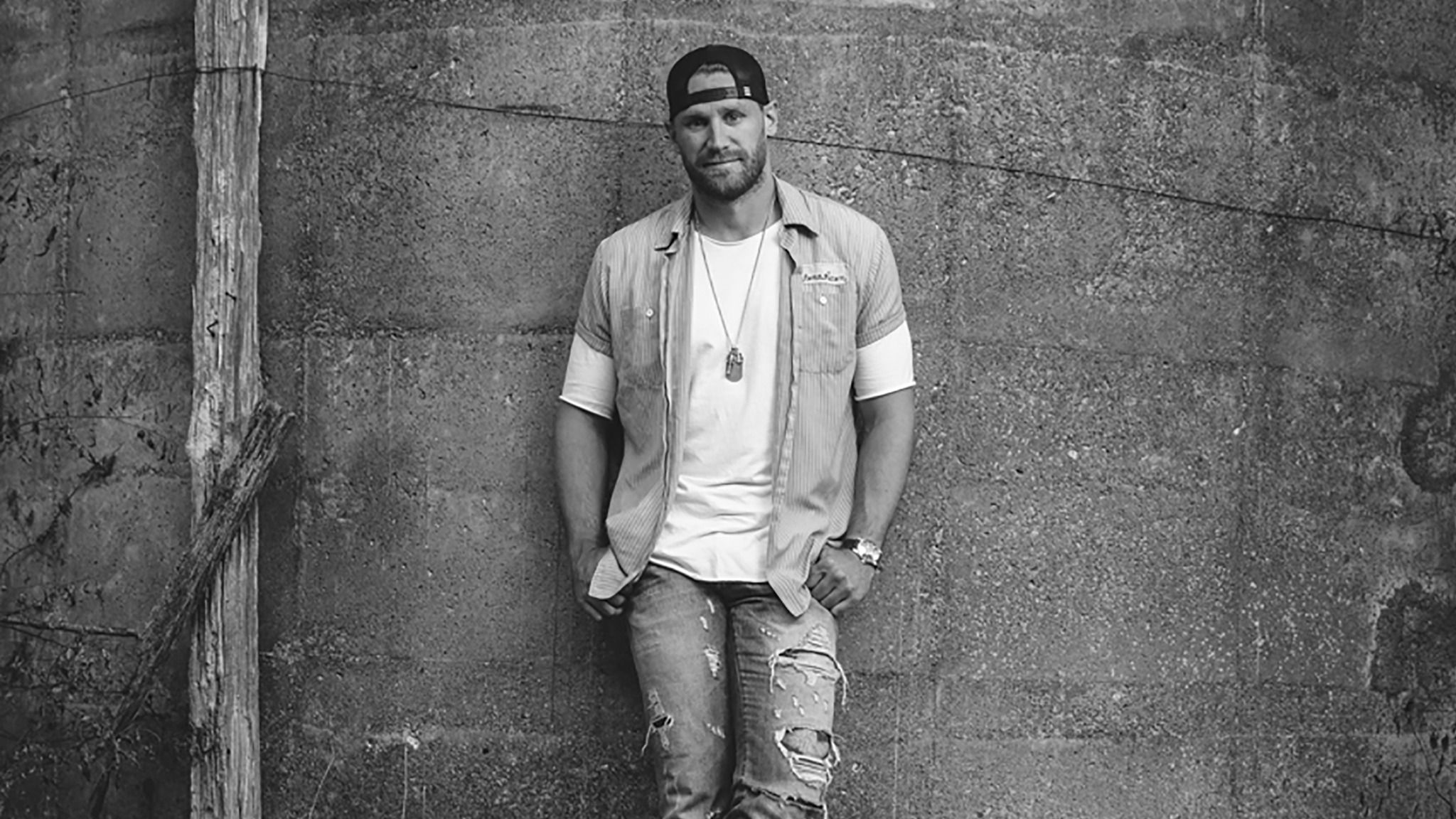 2048x1152 Chase Rice Wallpaper