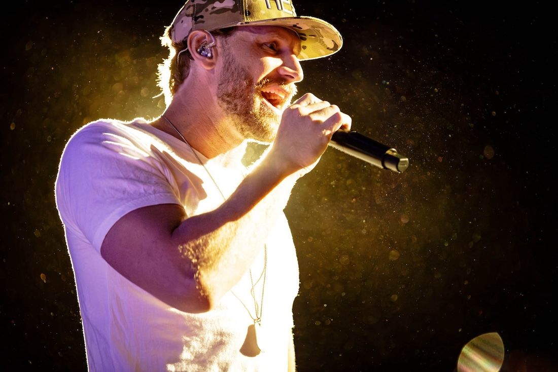 1100x734 In photo: Chase Rice at the 77th Azalea Festival. Port City Daily
