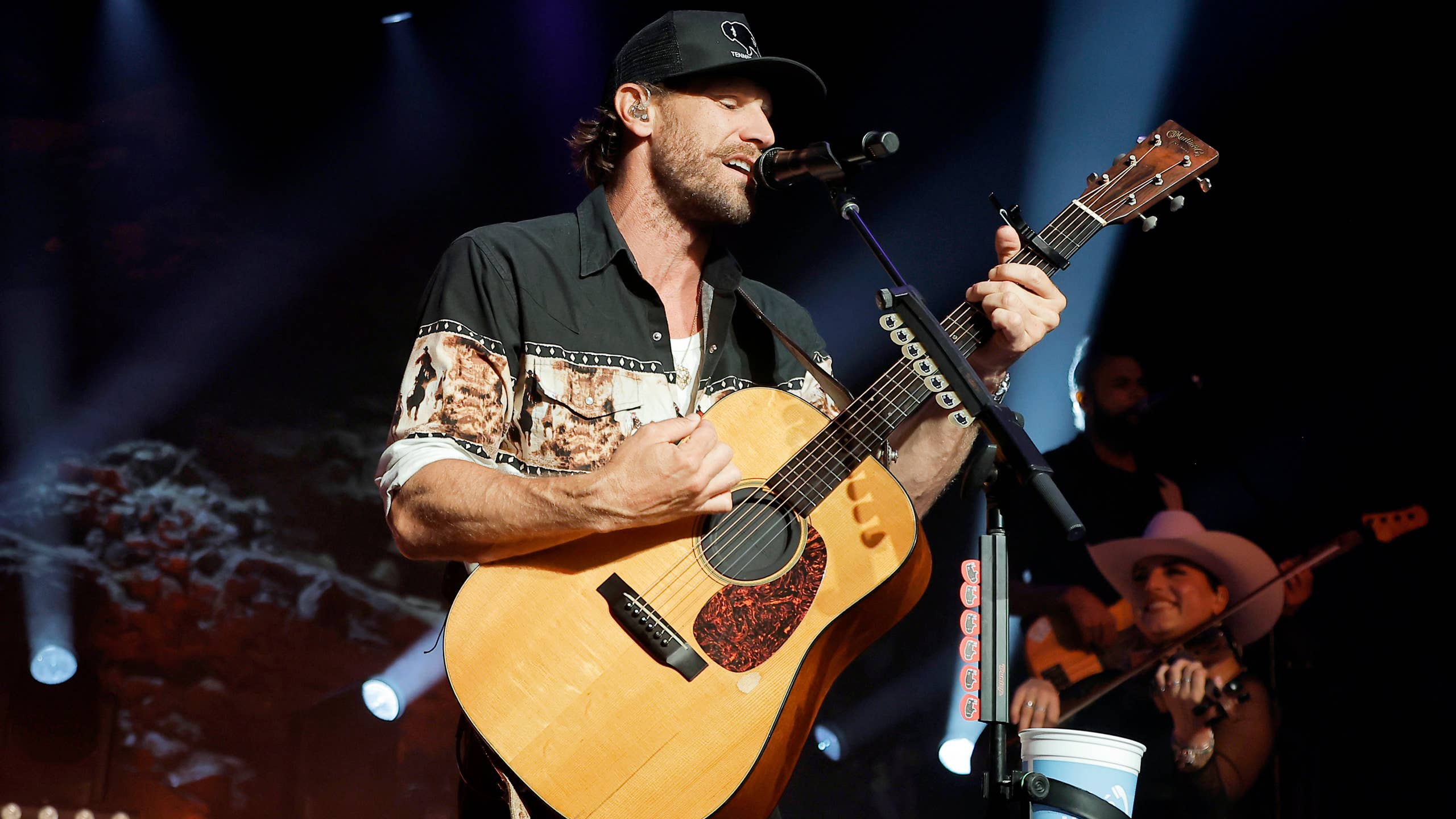 2560x1440 Country Music Star Breaks His Silence, Steps Away From Career Indefinitely's Journal
