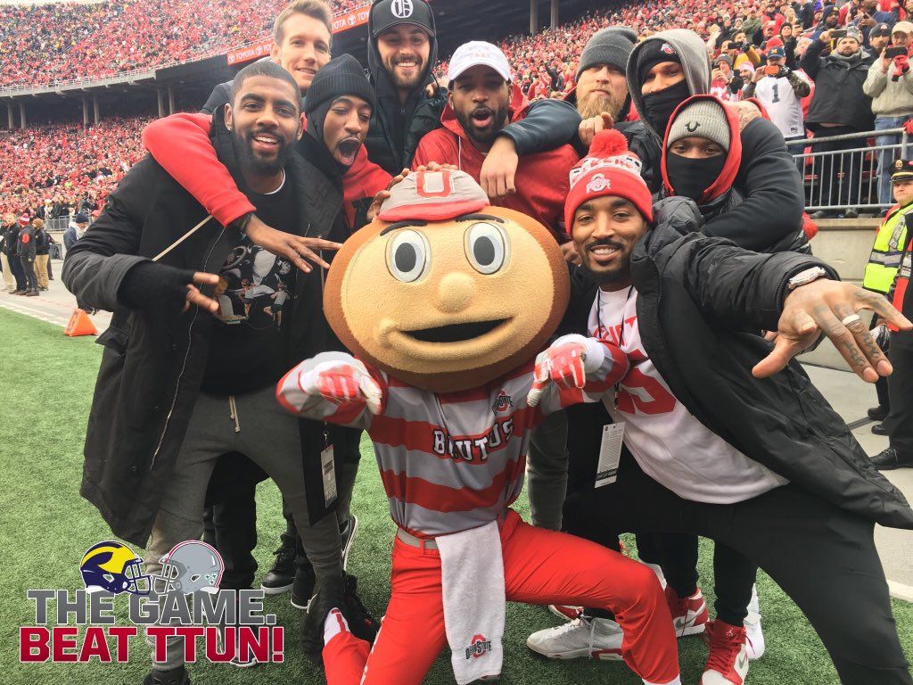 1024x768 Urban Meyer Too many damn people on the sideline. *invited entire Cleveland Cavs roster to sideline last year*