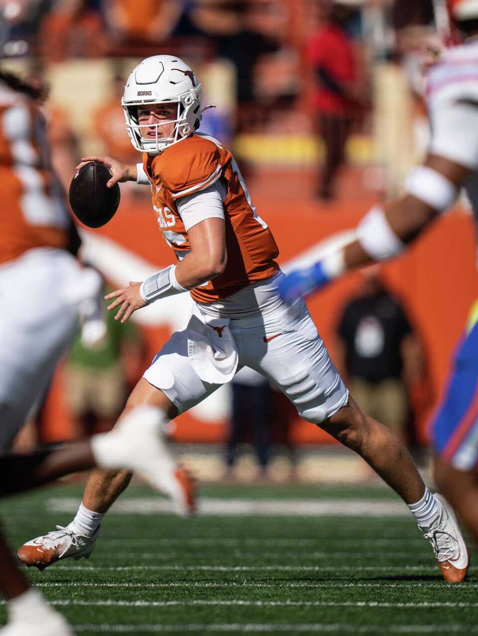 960x1277 Arch Manning photo: From high school to Texas football