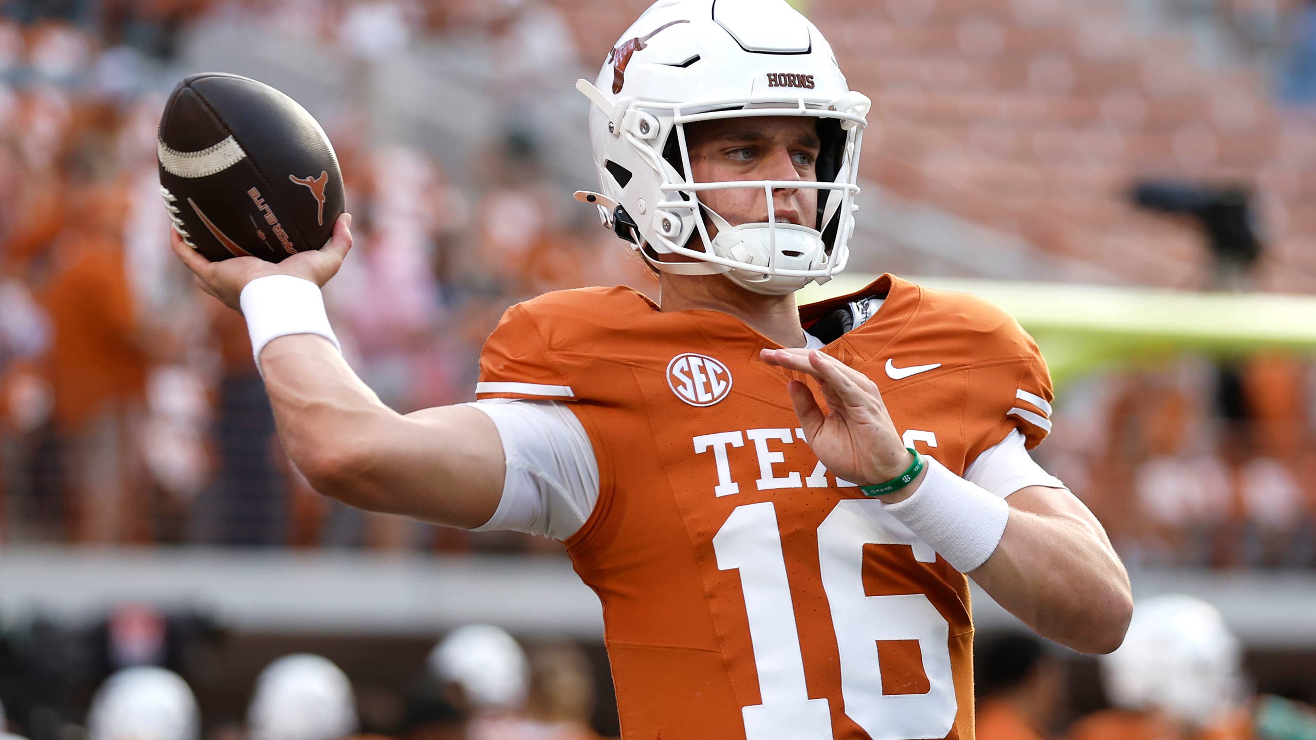 2560x1440 Steve Spurrier Throws Shade at Arch Manning, Questions Texas Football Hype's Journal