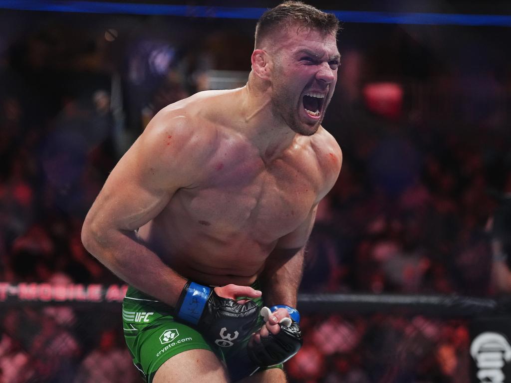 1024x768 UFC 305: Springboks tragic Dricus du Plessis says he'll be the crowd favourite over Israel Adesanya in Perth Wallabies